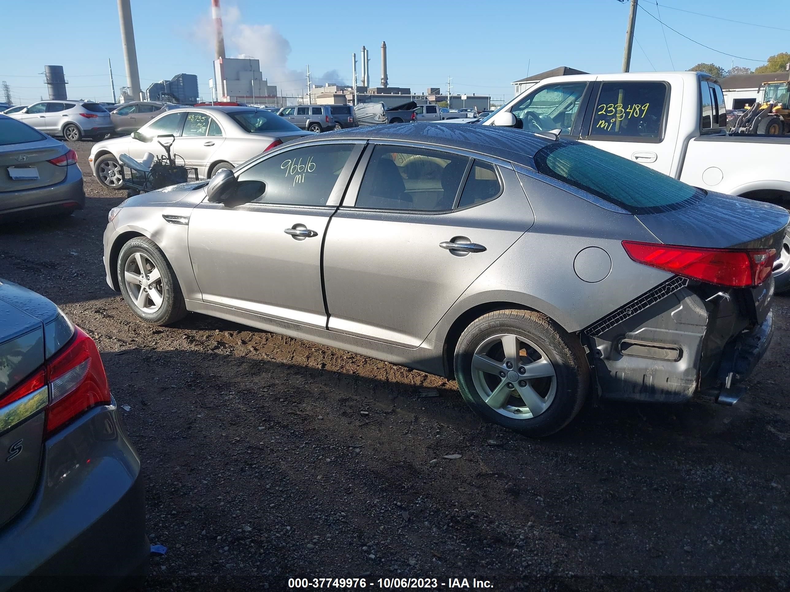 Photo 2 VIN: 5XXGM4A71FG515568 - KIA OPTIMA 