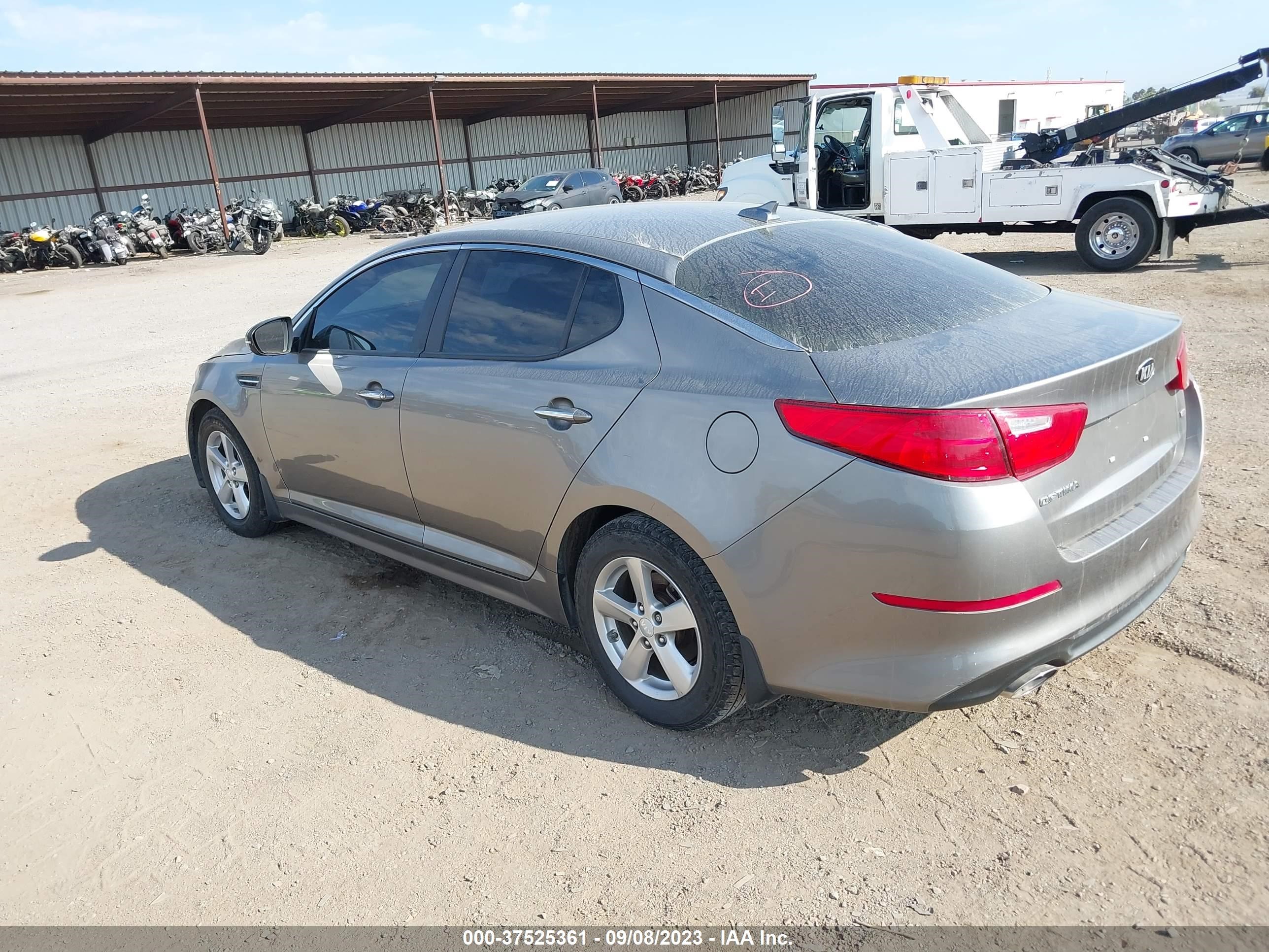 Photo 3 VIN: 5XXGM4A71FG518860 - KIA OPTIMA 