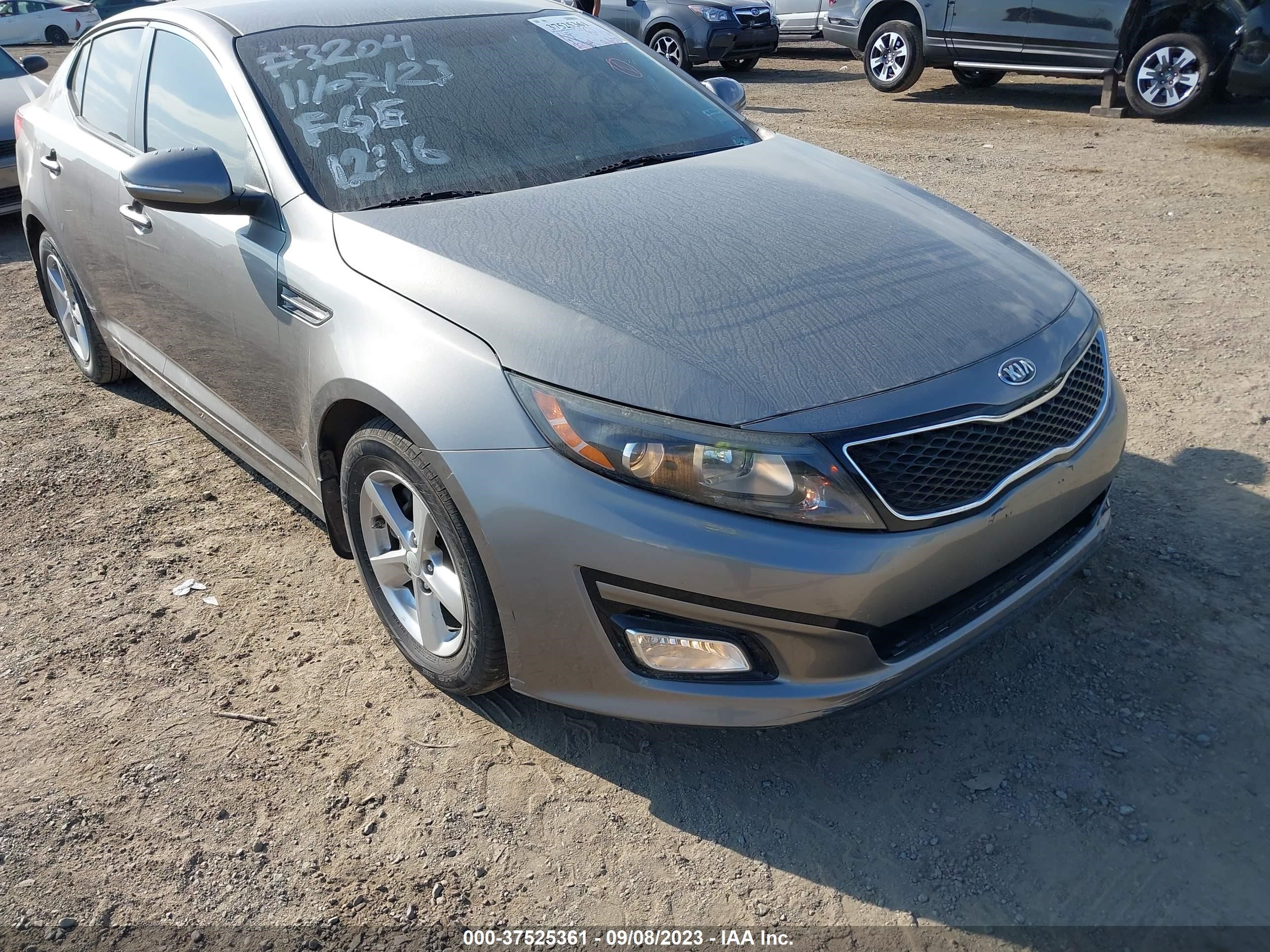 Photo 6 VIN: 5XXGM4A71FG518860 - KIA OPTIMA 