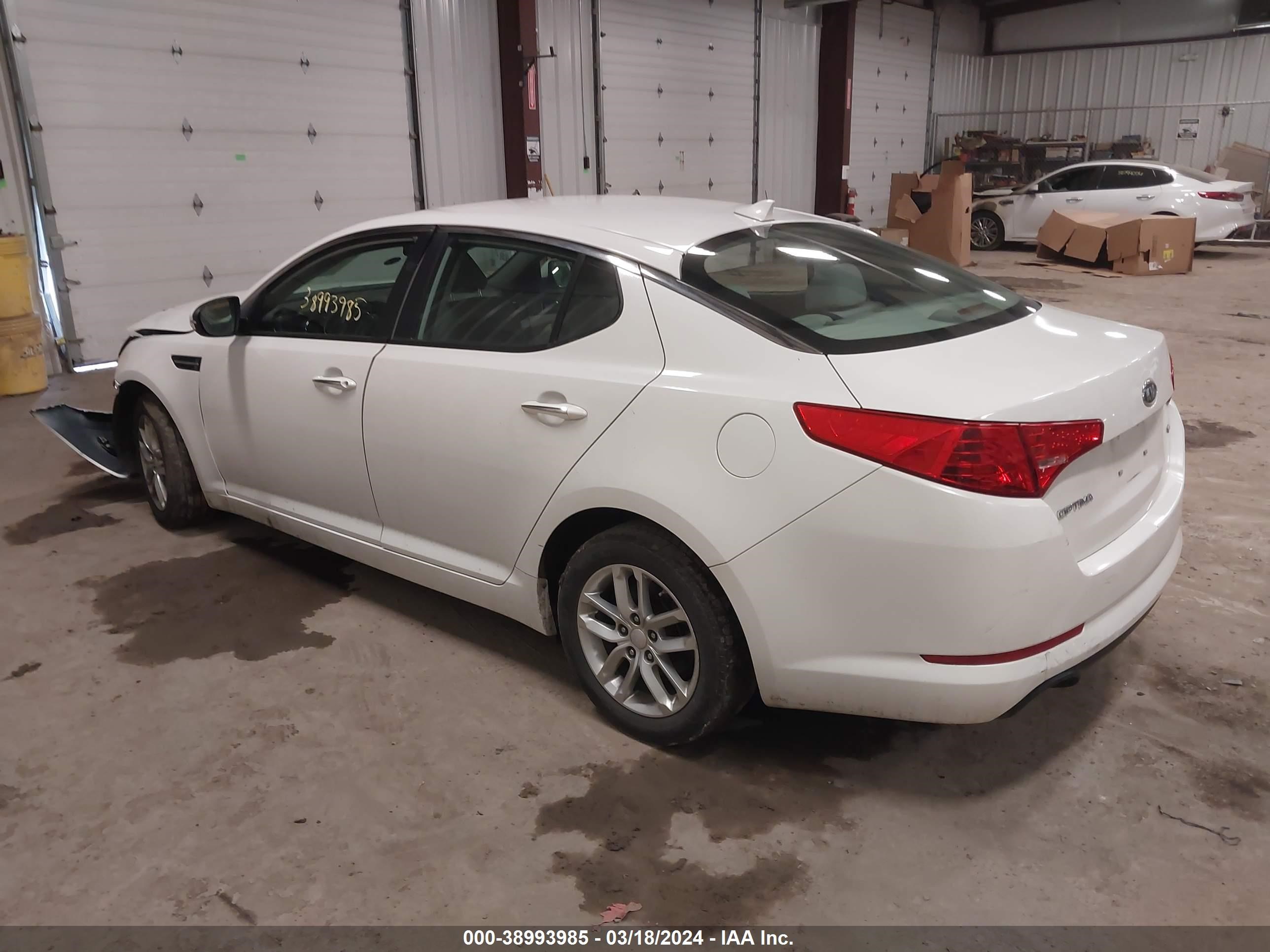 Photo 2 VIN: 5XXGM4A72CG029878 - KIA OPTIMA 