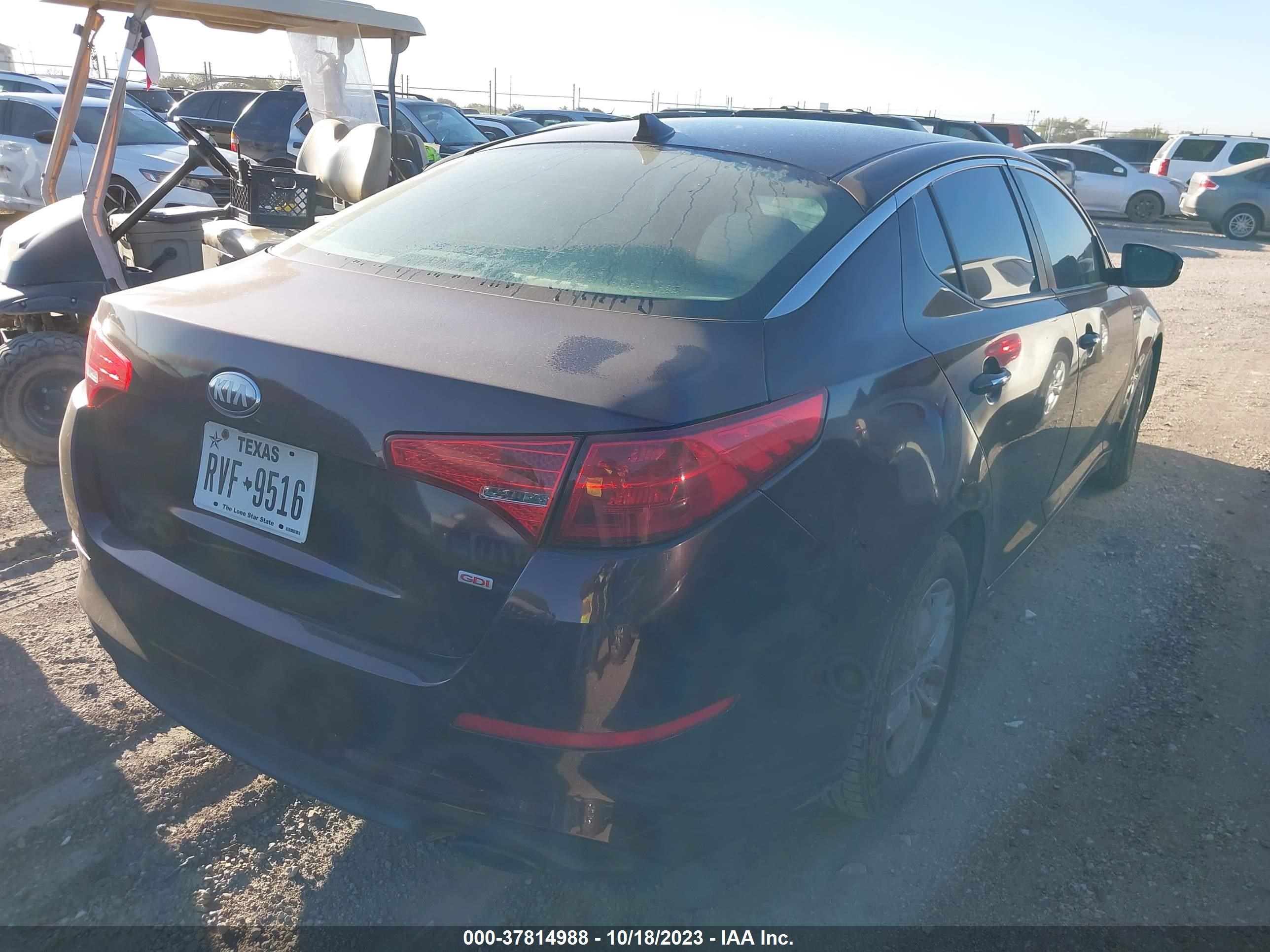 Photo 3 VIN: 5XXGM4A73CG023023 - KIA OPTIMA 