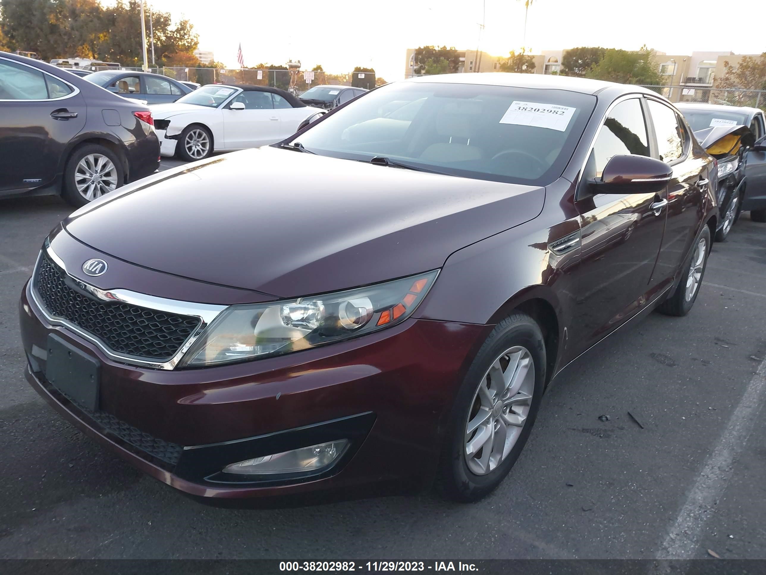 Photo 1 VIN: 5XXGM4A73DG102063 - KIA OPTIMA 