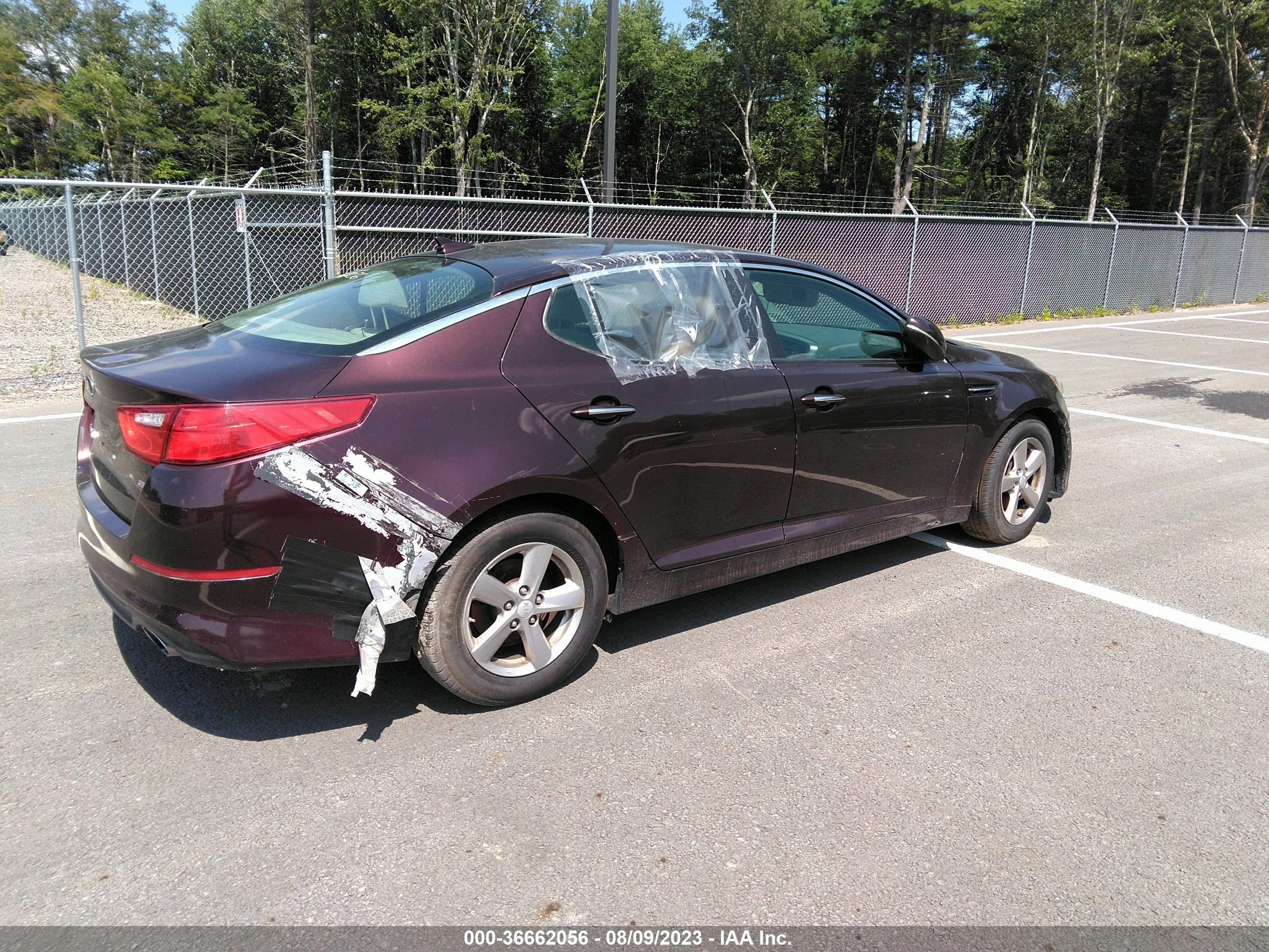 Photo 3 VIN: 5XXGM4A73EG295767 - KIA OPTIMA 