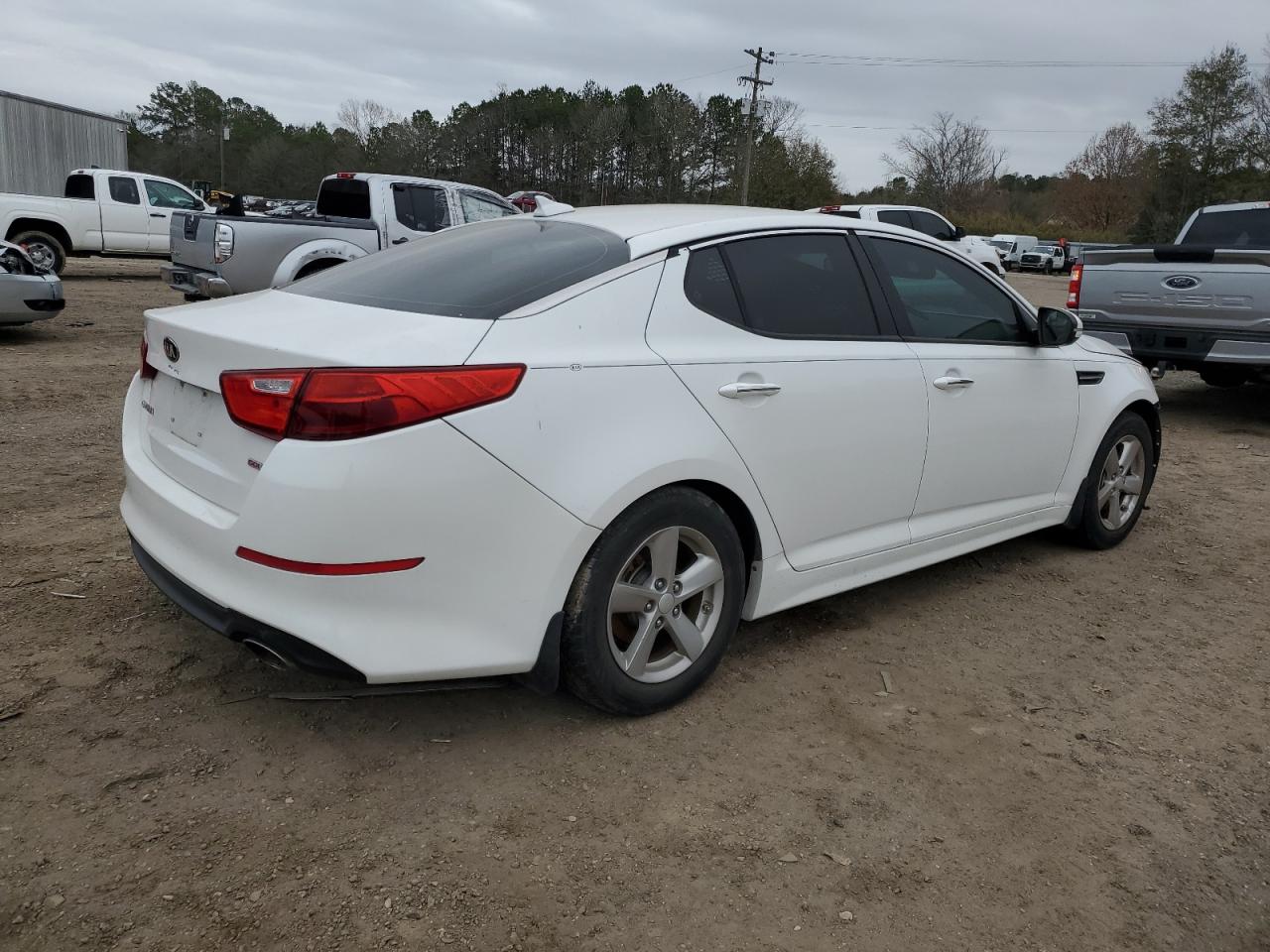 Photo 2 VIN: 5XXGM4A73FG457432 - KIA OPTIMA 