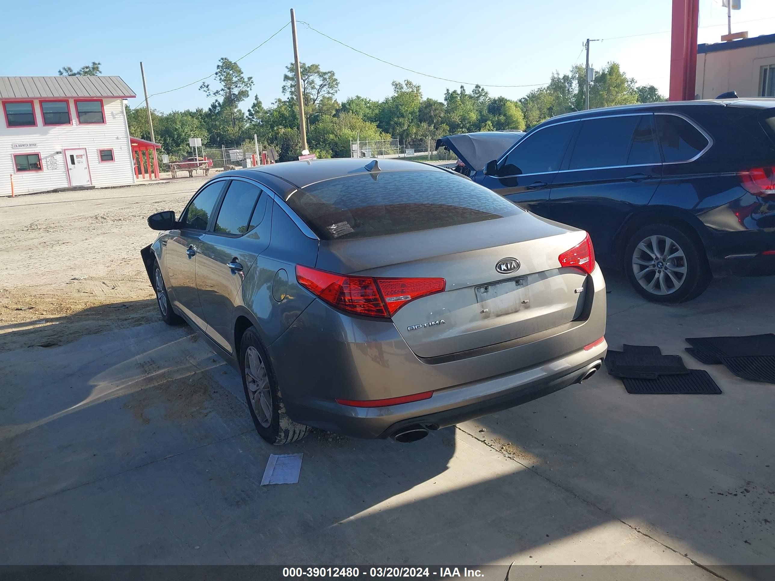 Photo 2 VIN: 5XXGM4A74CG054037 - KIA OPTIMA 