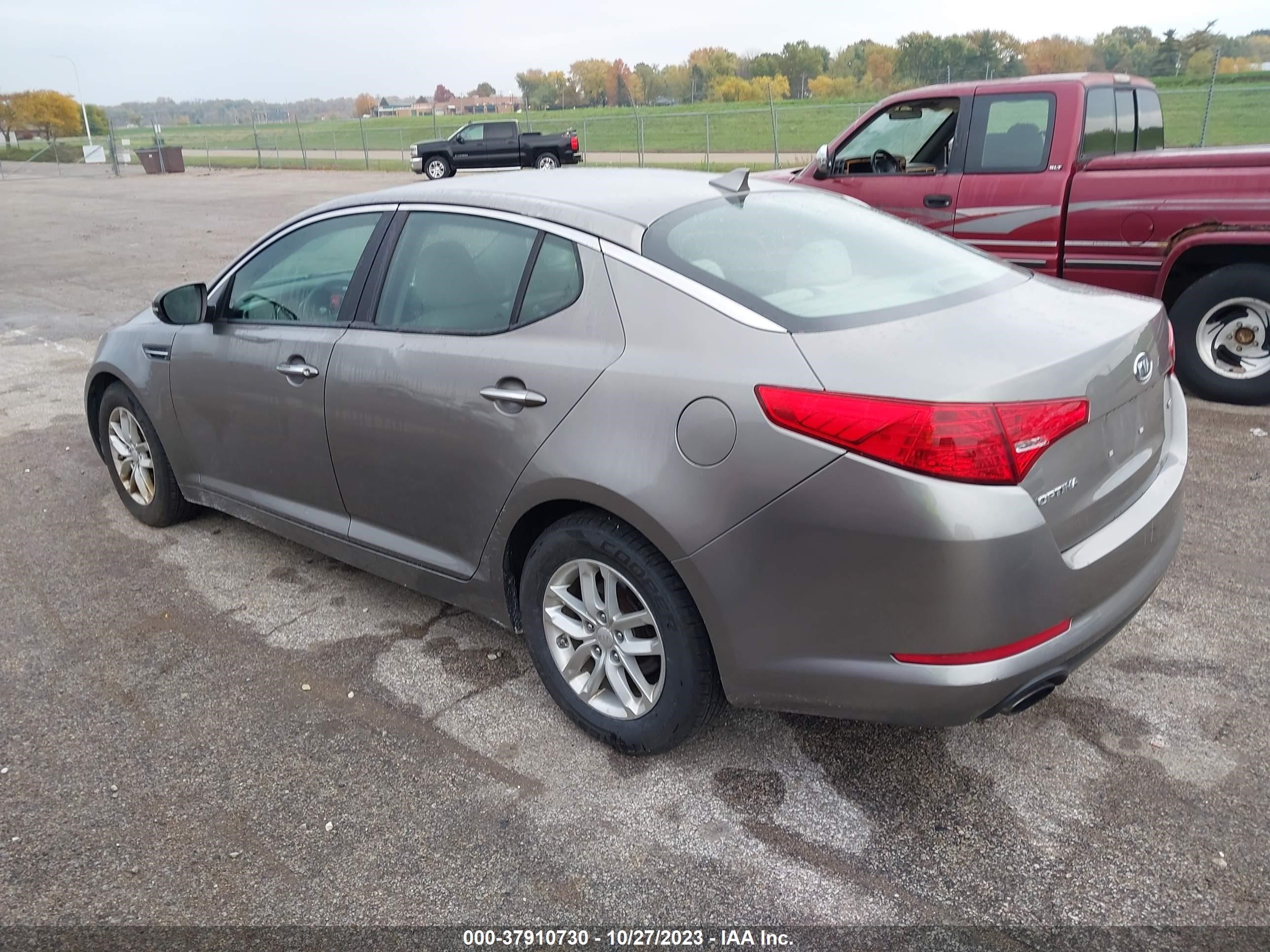 Photo 2 VIN: 5XXGM4A74CG058847 - KIA OPTIMA 