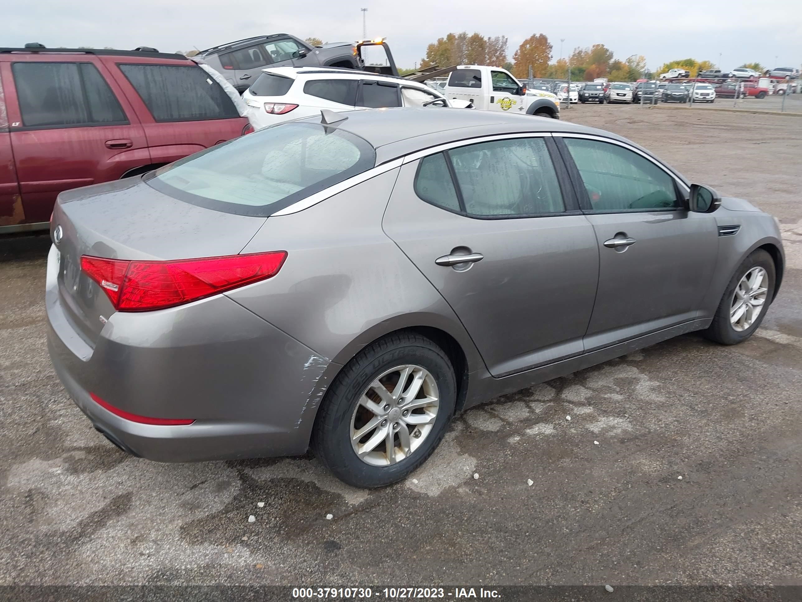 Photo 3 VIN: 5XXGM4A74CG058847 - KIA OPTIMA 