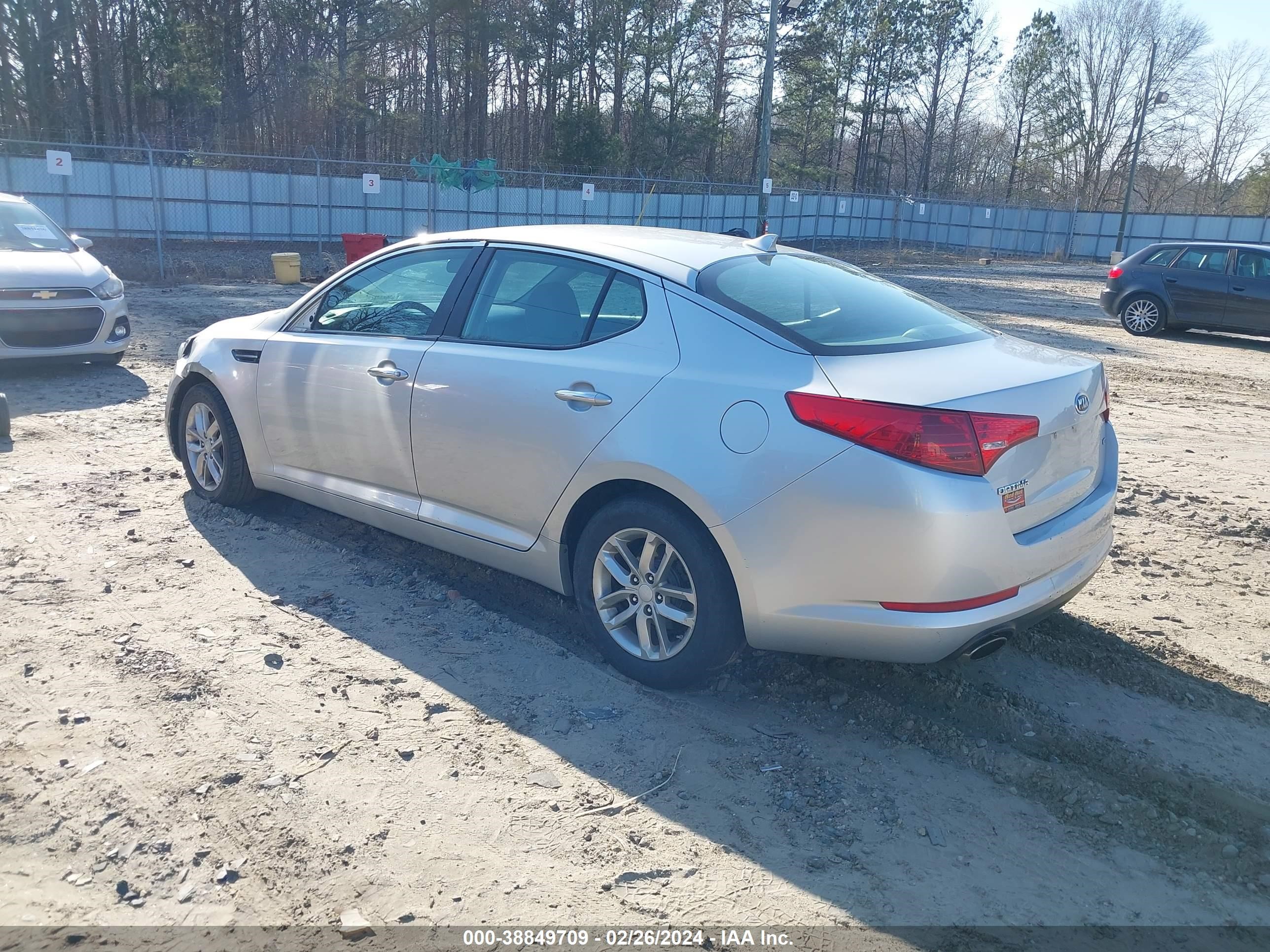 Photo 2 VIN: 5XXGM4A74CG082436 - KIA OPTIMA 