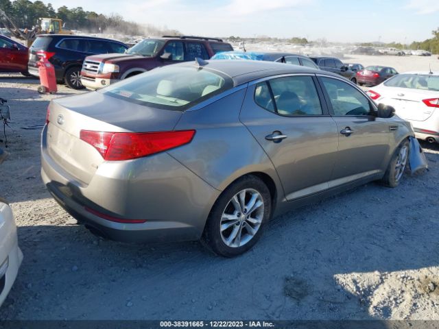 Photo 3 VIN: 5XXGM4A74DG123195 - KIA OPTIMA 