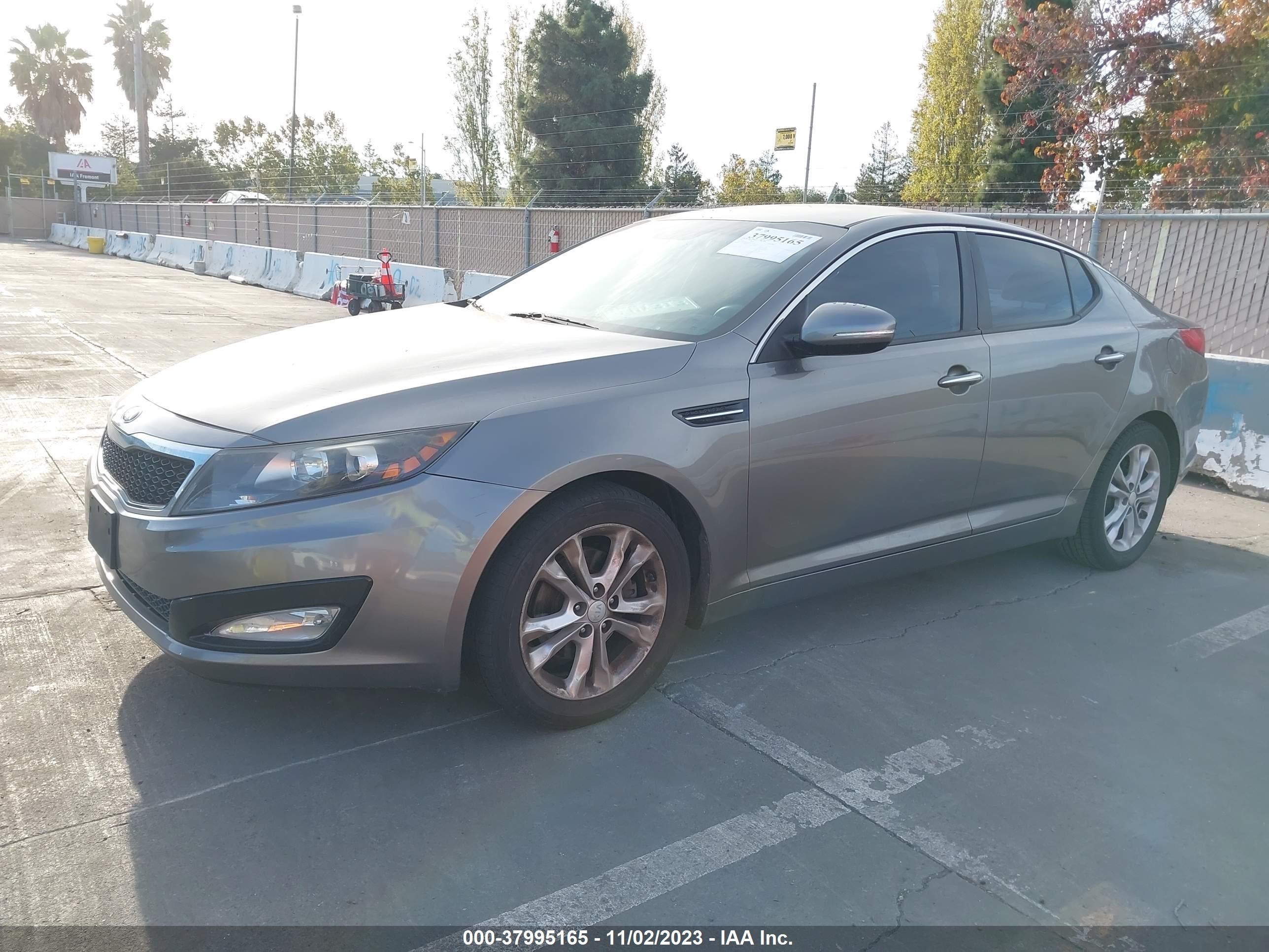 Photo 1 VIN: 5XXGM4A74DG145472 - KIA OPTIMA 