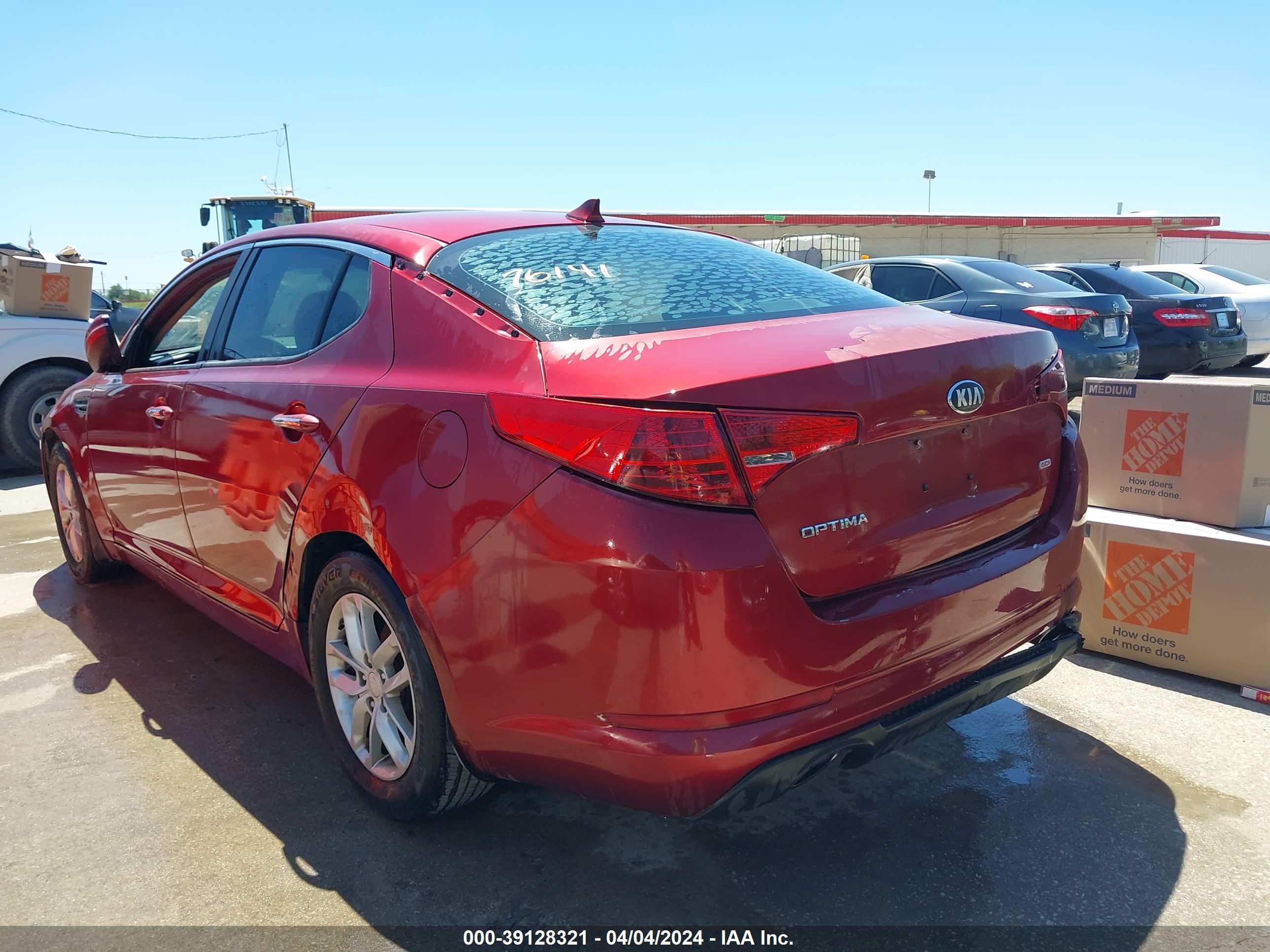 Photo 2 VIN: 5XXGM4A74DG246656 - KIA OPTIMA 