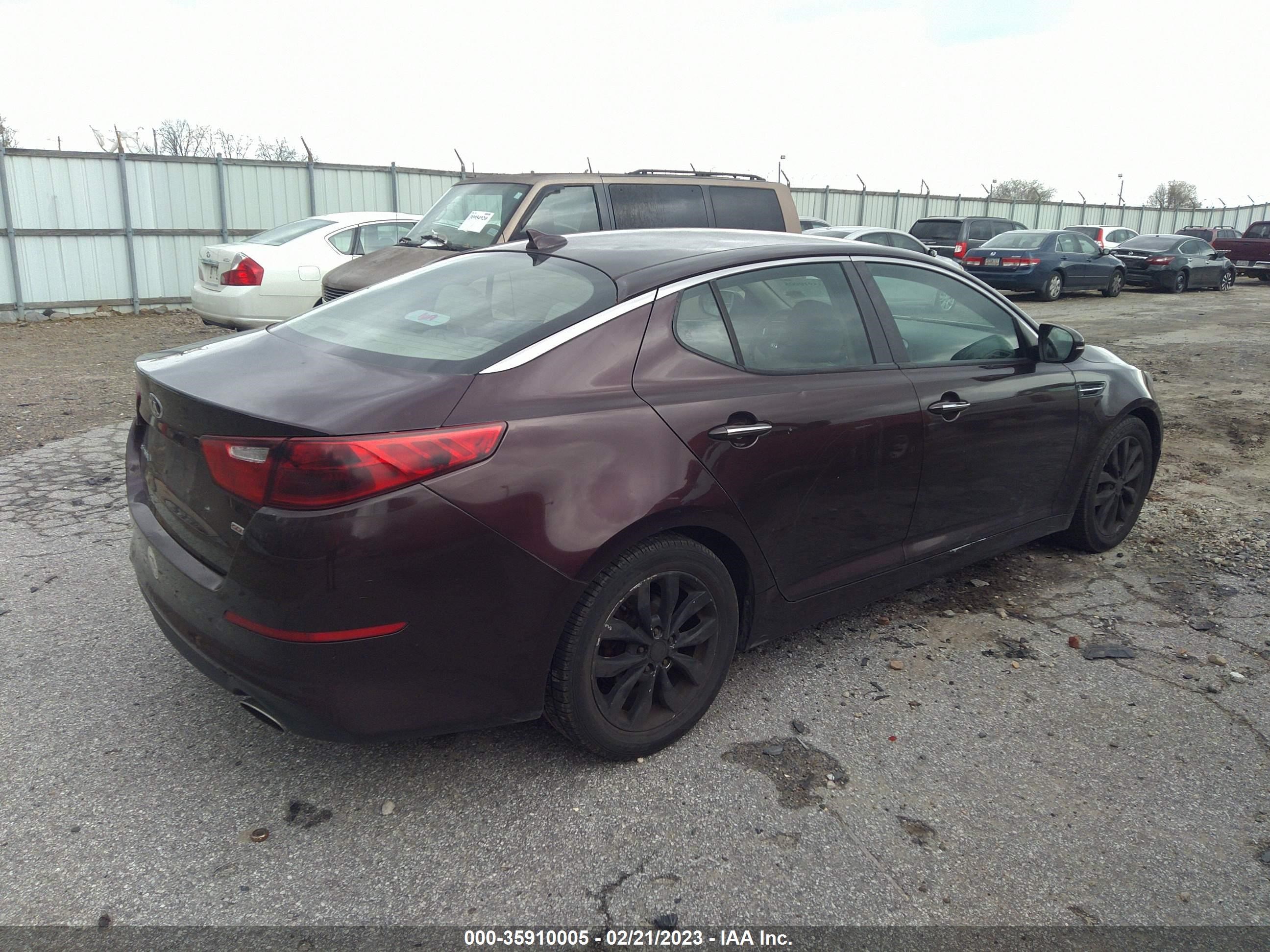 Photo 3 VIN: 5XXGM4A74FG365231 - KIA OPTIMA 