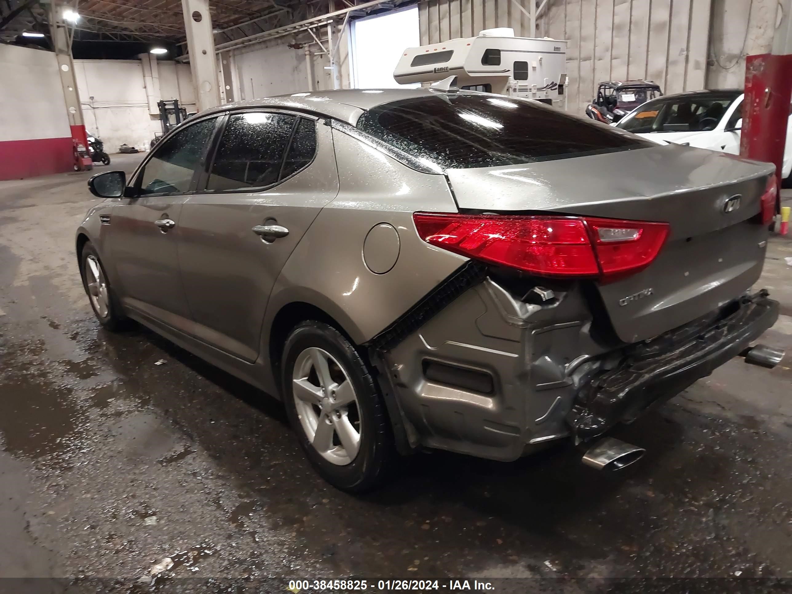 Photo 2 VIN: 5XXGM4A74FG424472 - KIA OPTIMA 