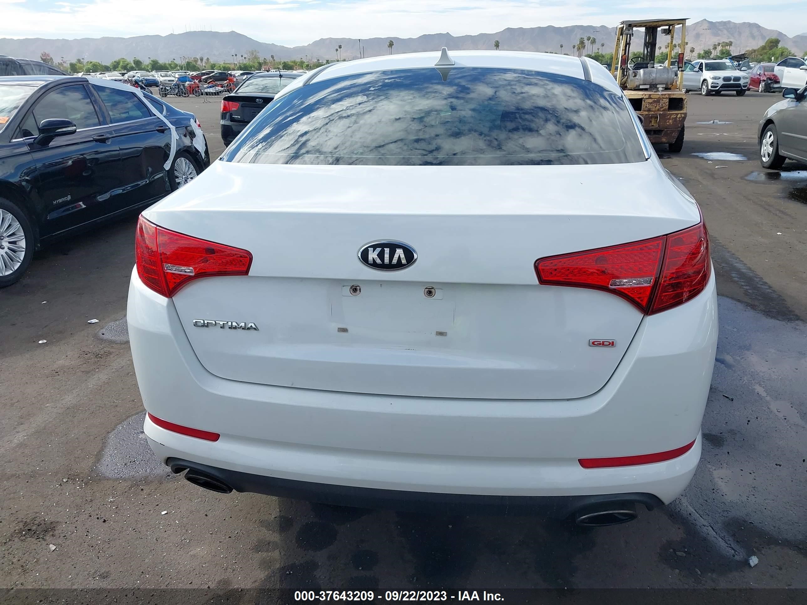 Photo 15 VIN: 5XXGM4A75DG144301 - KIA OPTIMA 