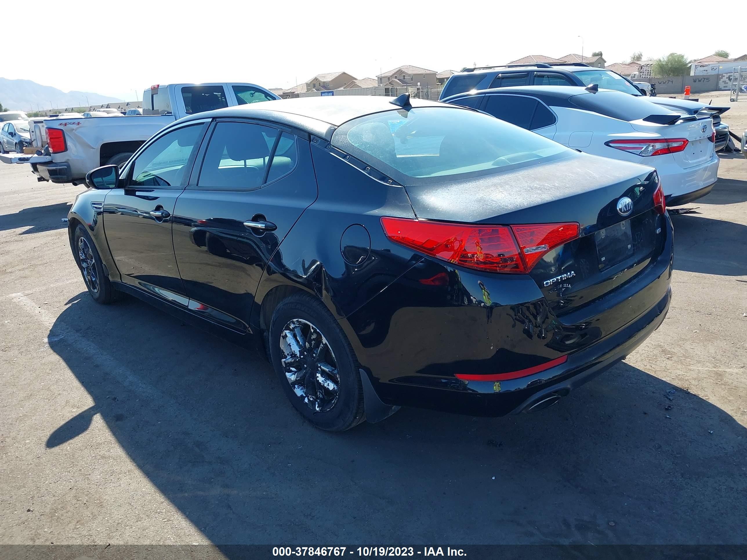 Photo 2 VIN: 5XXGM4A75DG243779 - KIA OPTIMA 