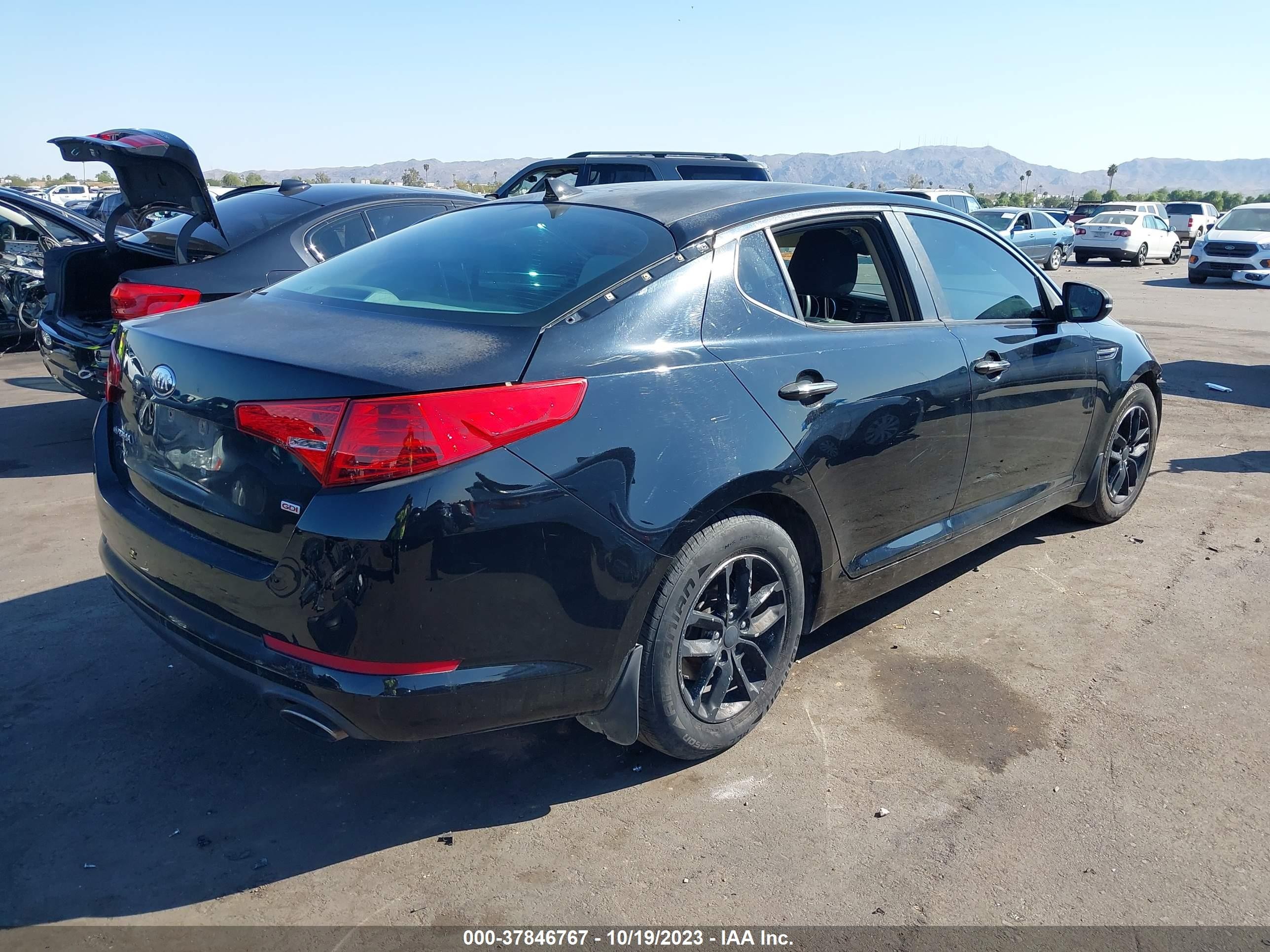 Photo 3 VIN: 5XXGM4A75DG243779 - KIA OPTIMA 