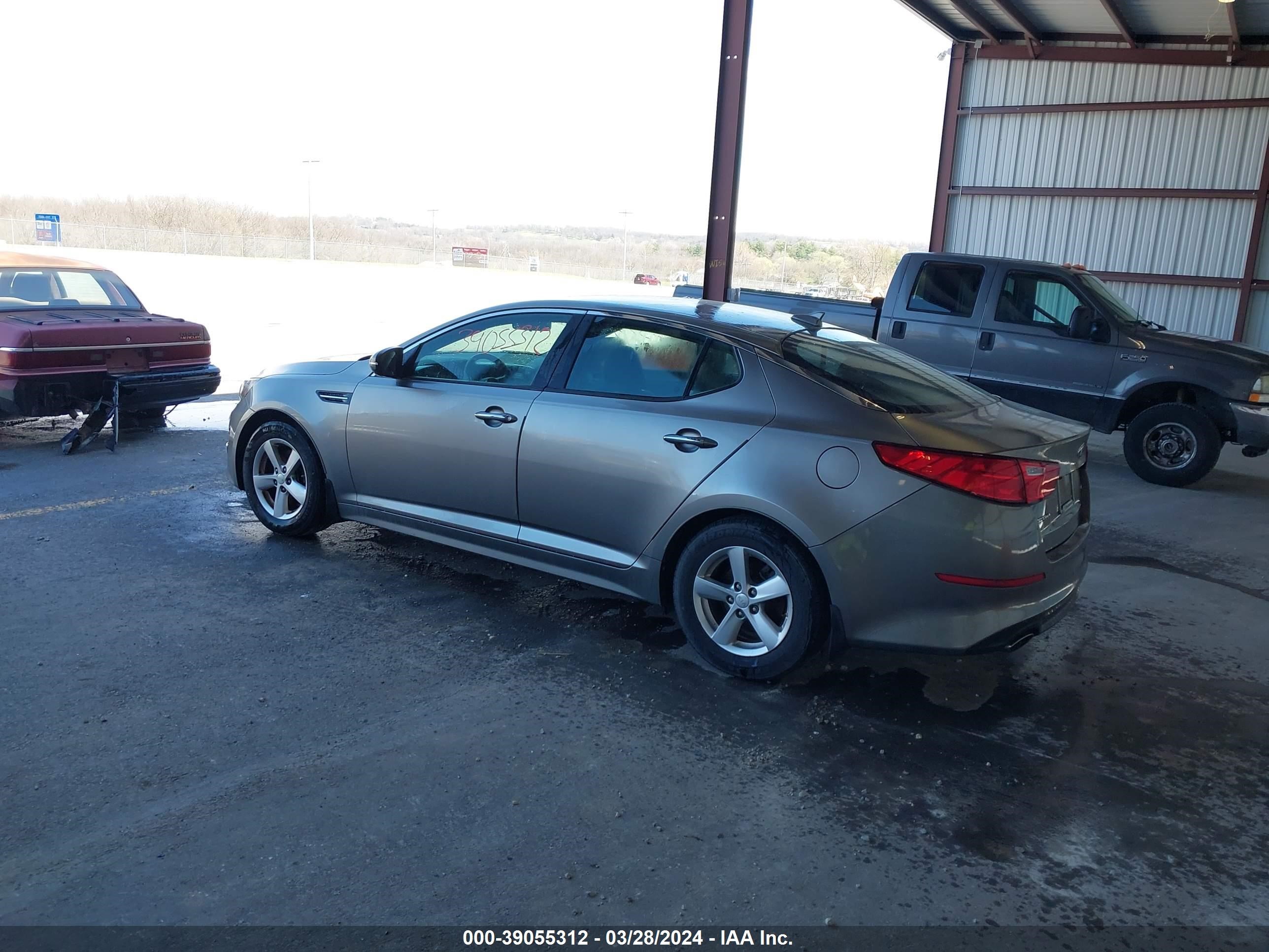 Photo 2 VIN: 5XXGM4A75FG494255 - KIA OPTIMA 