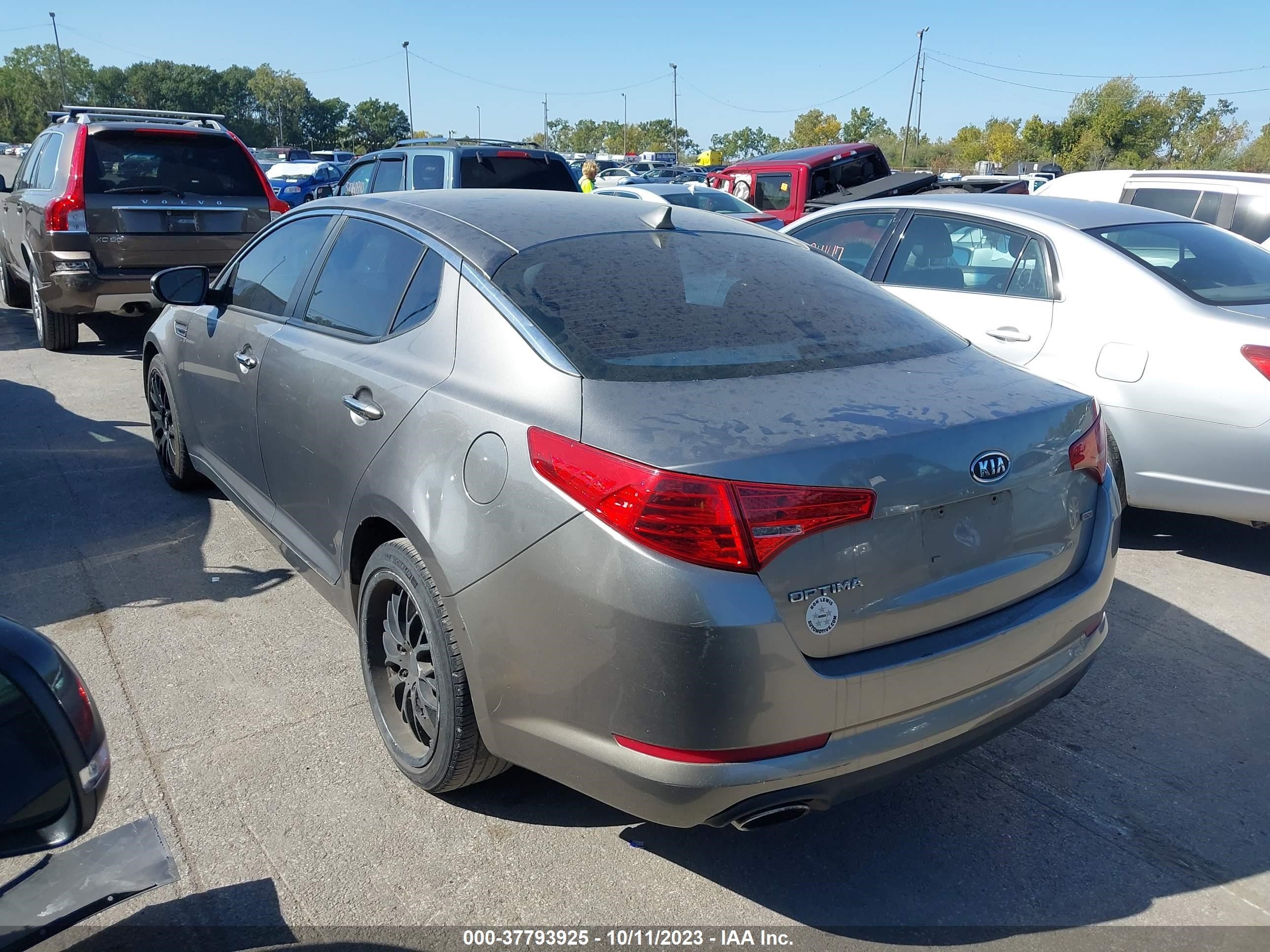 Photo 2 VIN: 5XXGM4A76CG075830 - KIA OPTIMA 