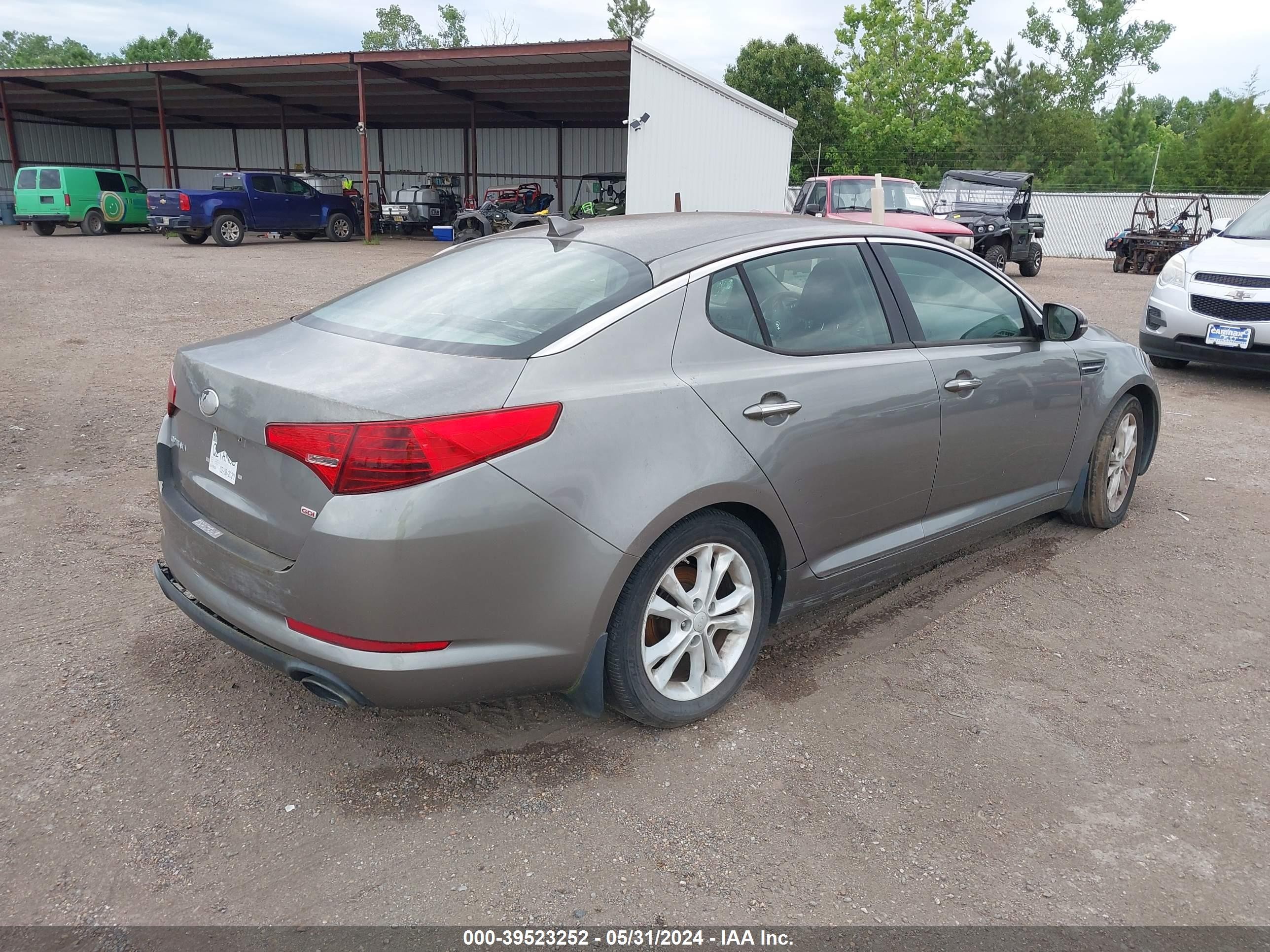 Photo 3 VIN: 5XXGM4A76DG107838 - KIA OPTIMA 