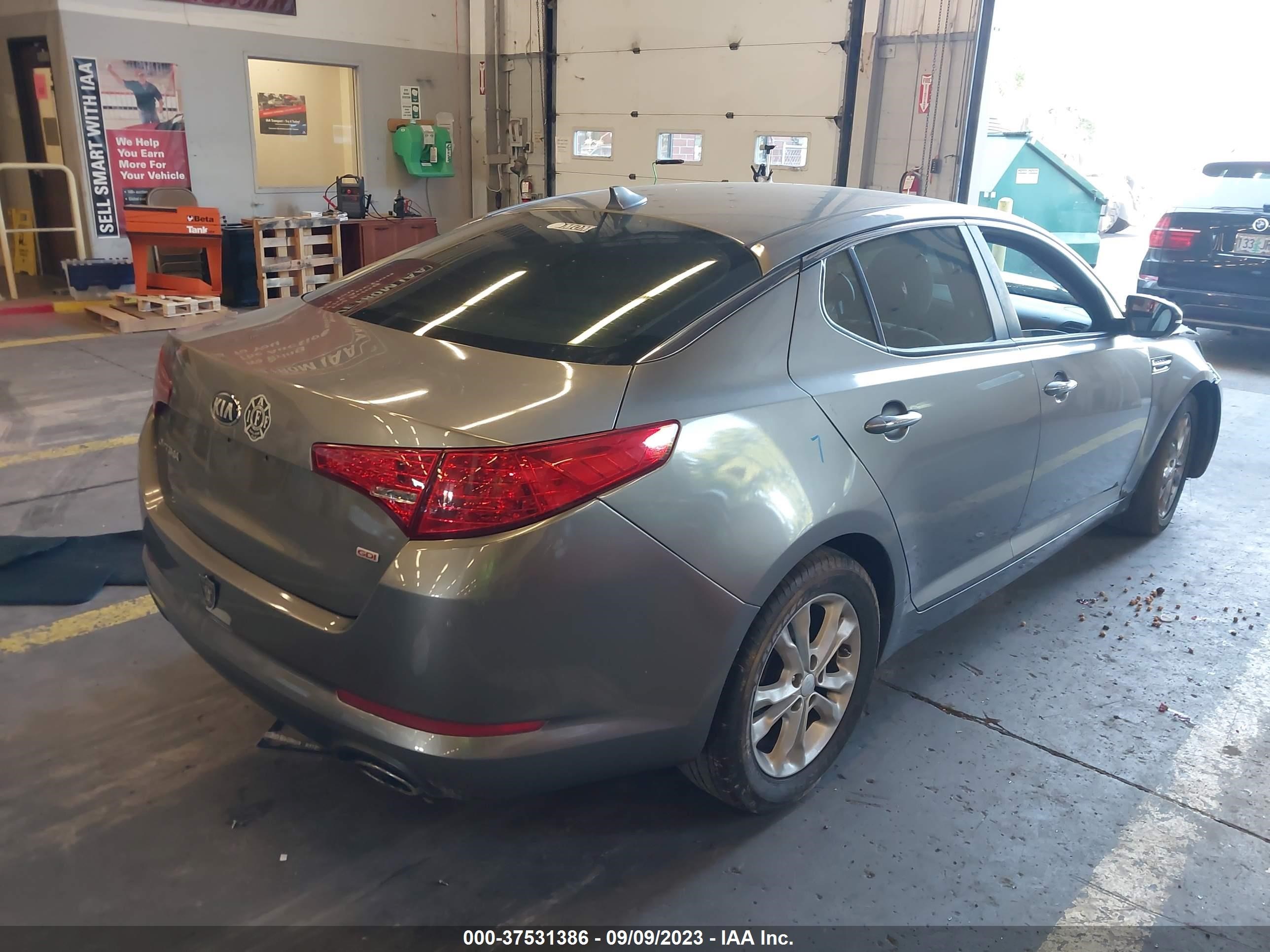 Photo 3 VIN: 5XXGM4A76DG166176 - KIA OPTIMA 