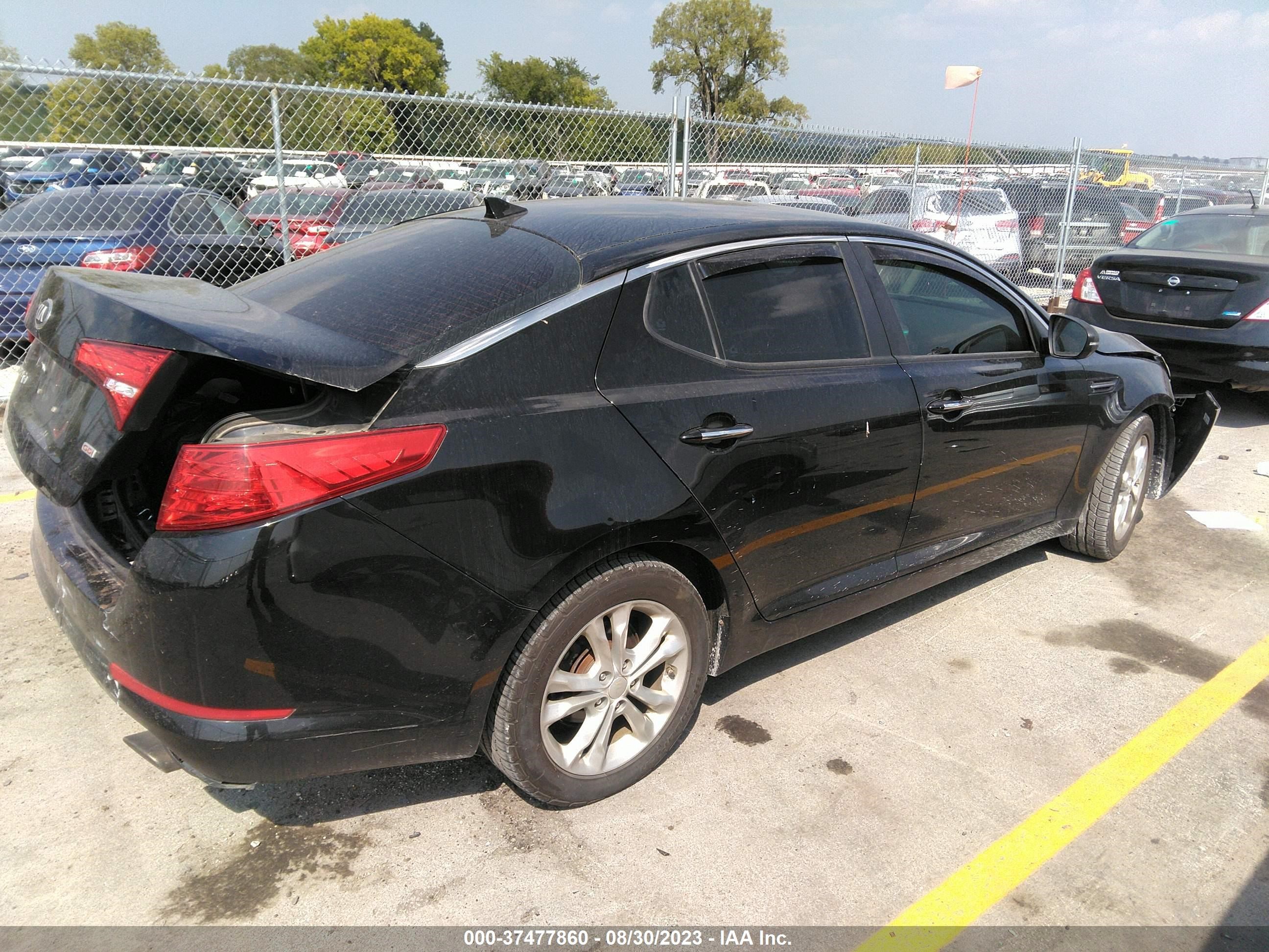 Photo 3 VIN: 5XXGM4A76DG184127 - KIA OPTIMA 