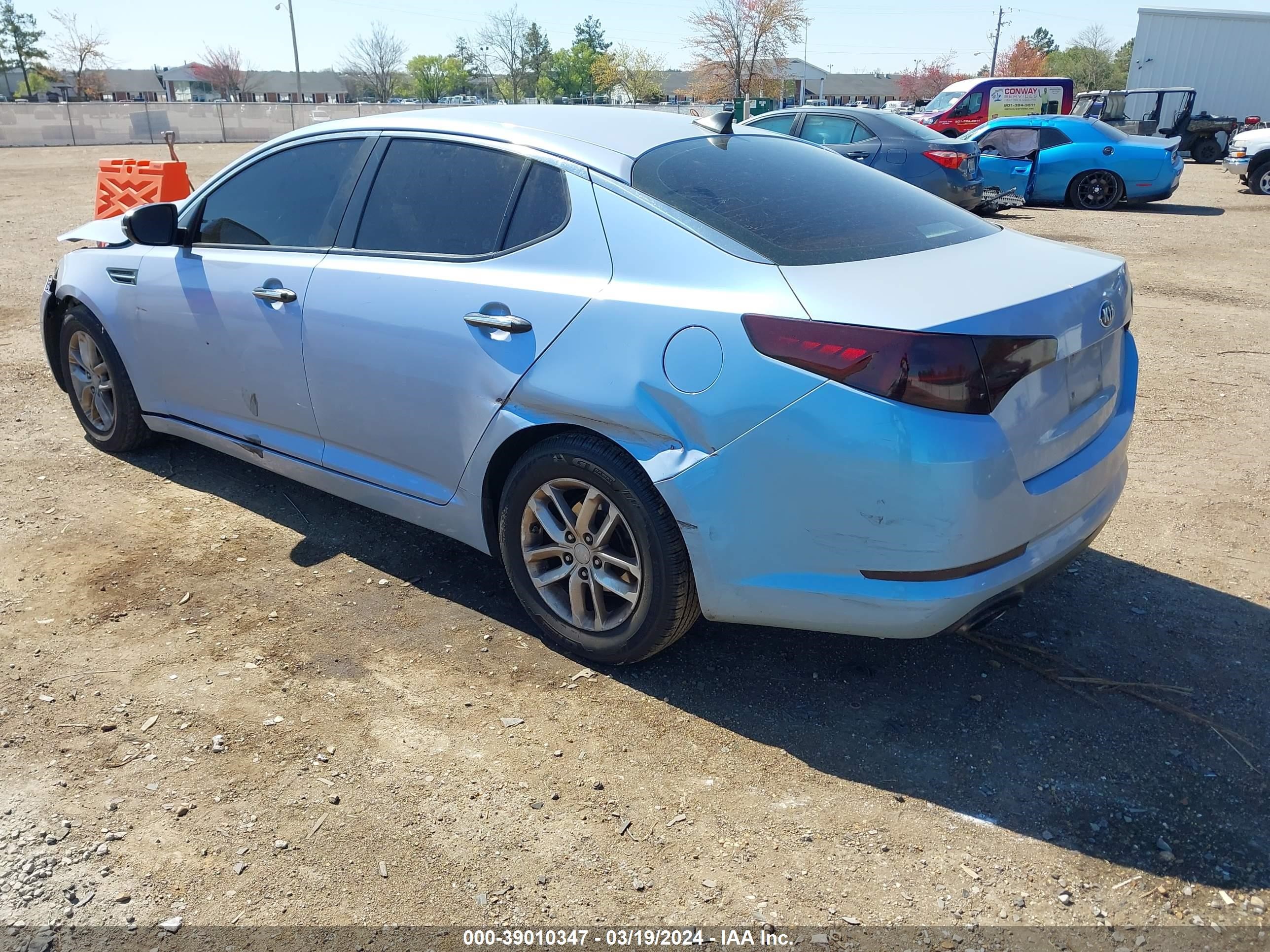 Photo 2 VIN: 5XXGM4A76DG211813 - KIA OPTIMA 