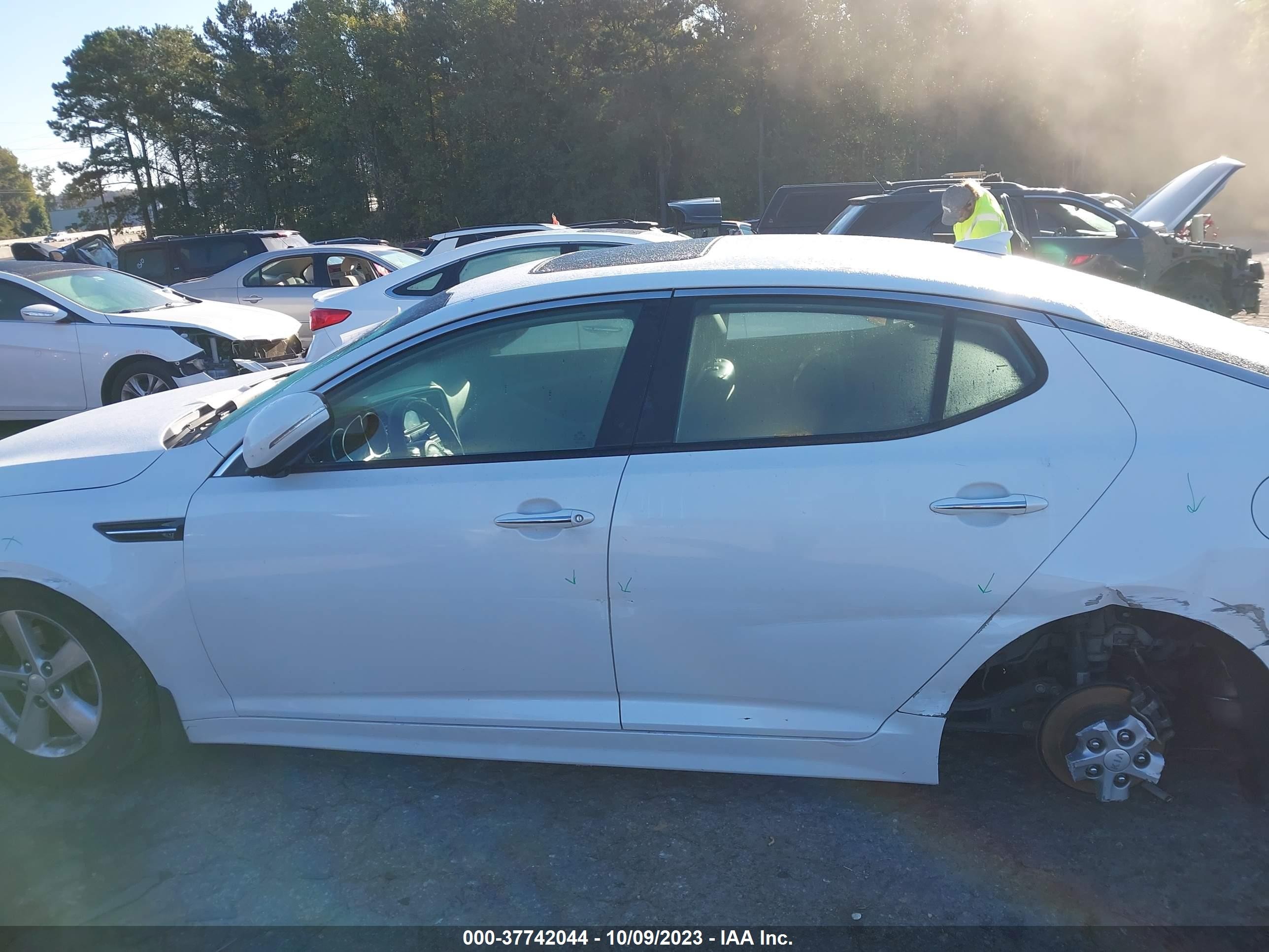 Photo 14 VIN: 5XXGM4A76EG290885 - KIA OPTIMA 