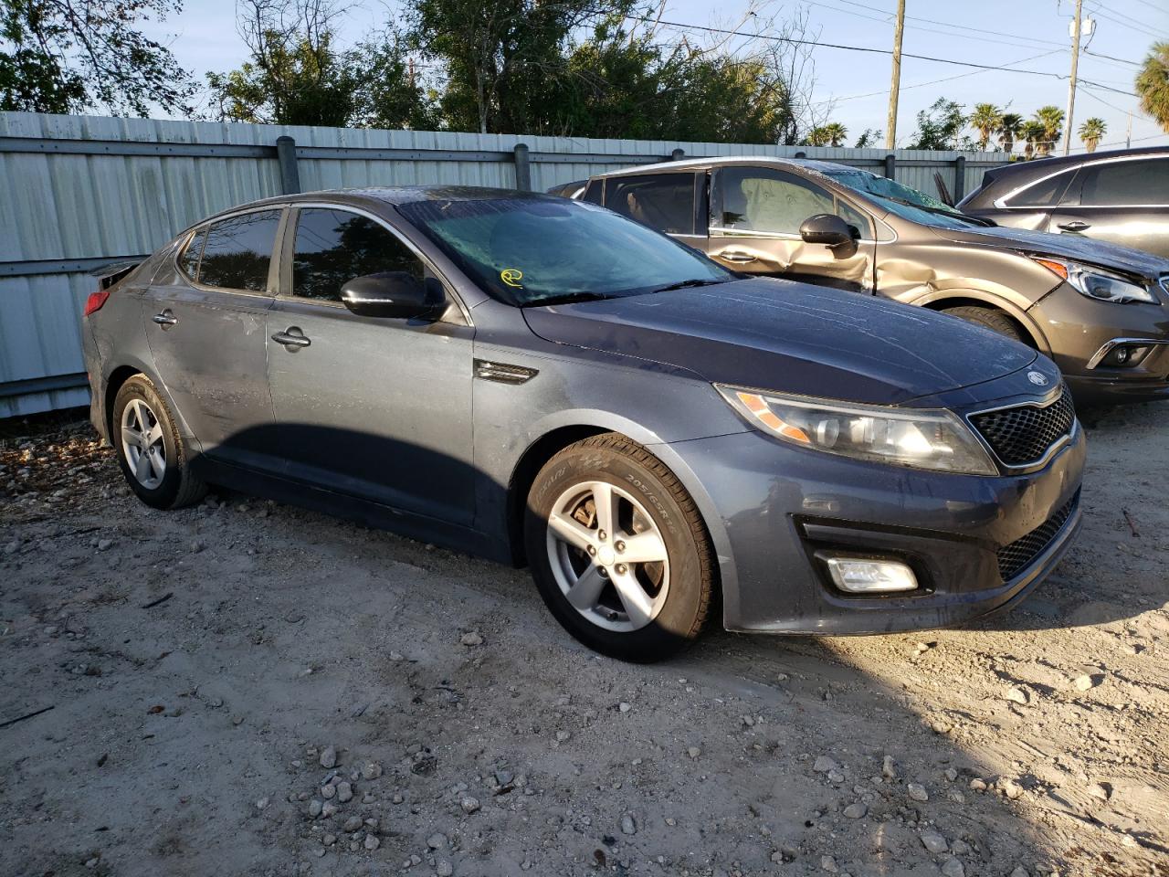 Photo 3 VIN: 5XXGM4A76FG417958 - KIA OPTIMA 