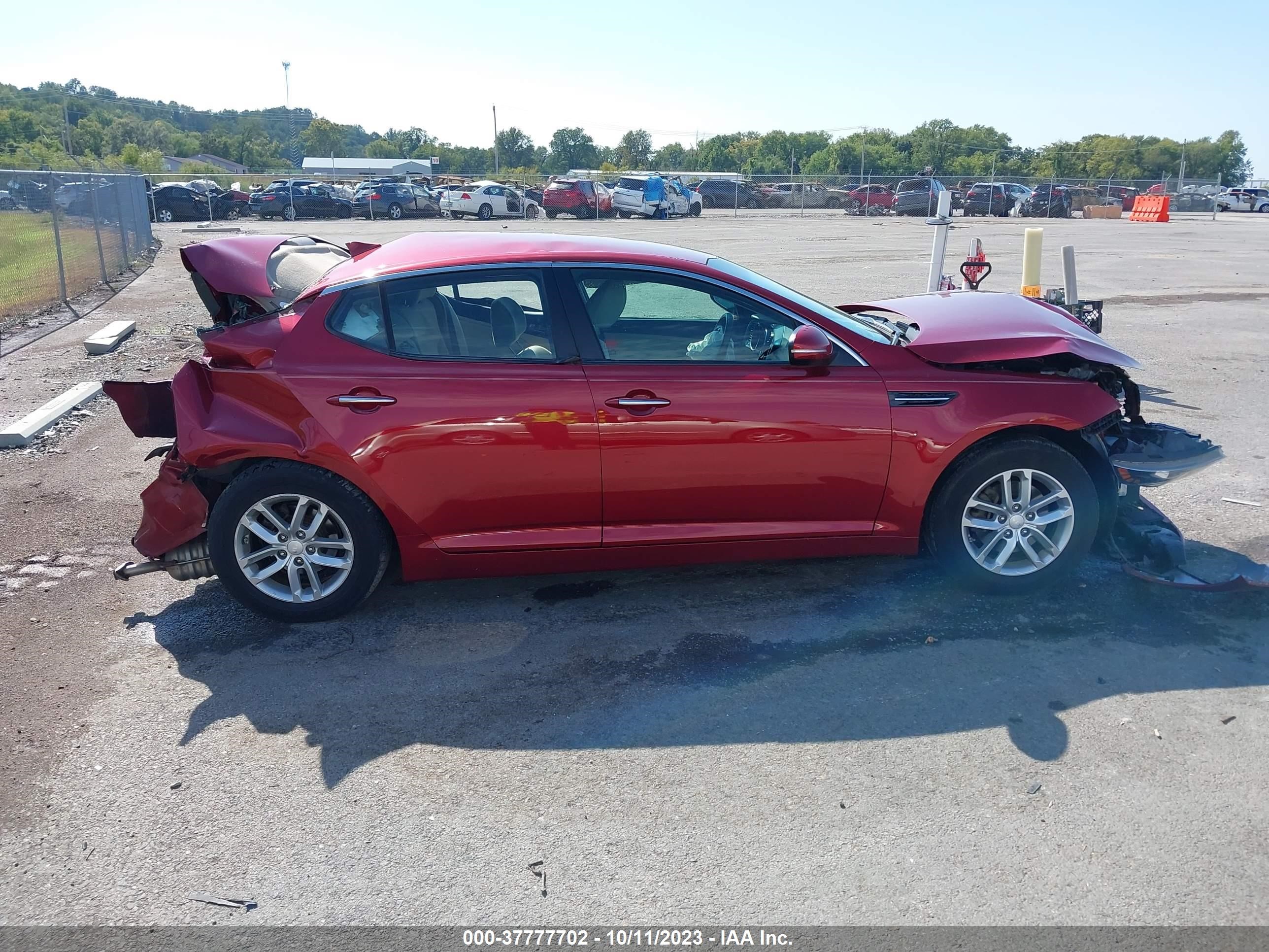 Photo 13 VIN: 5XXGM4A77DG112966 - KIA OPTIMA 