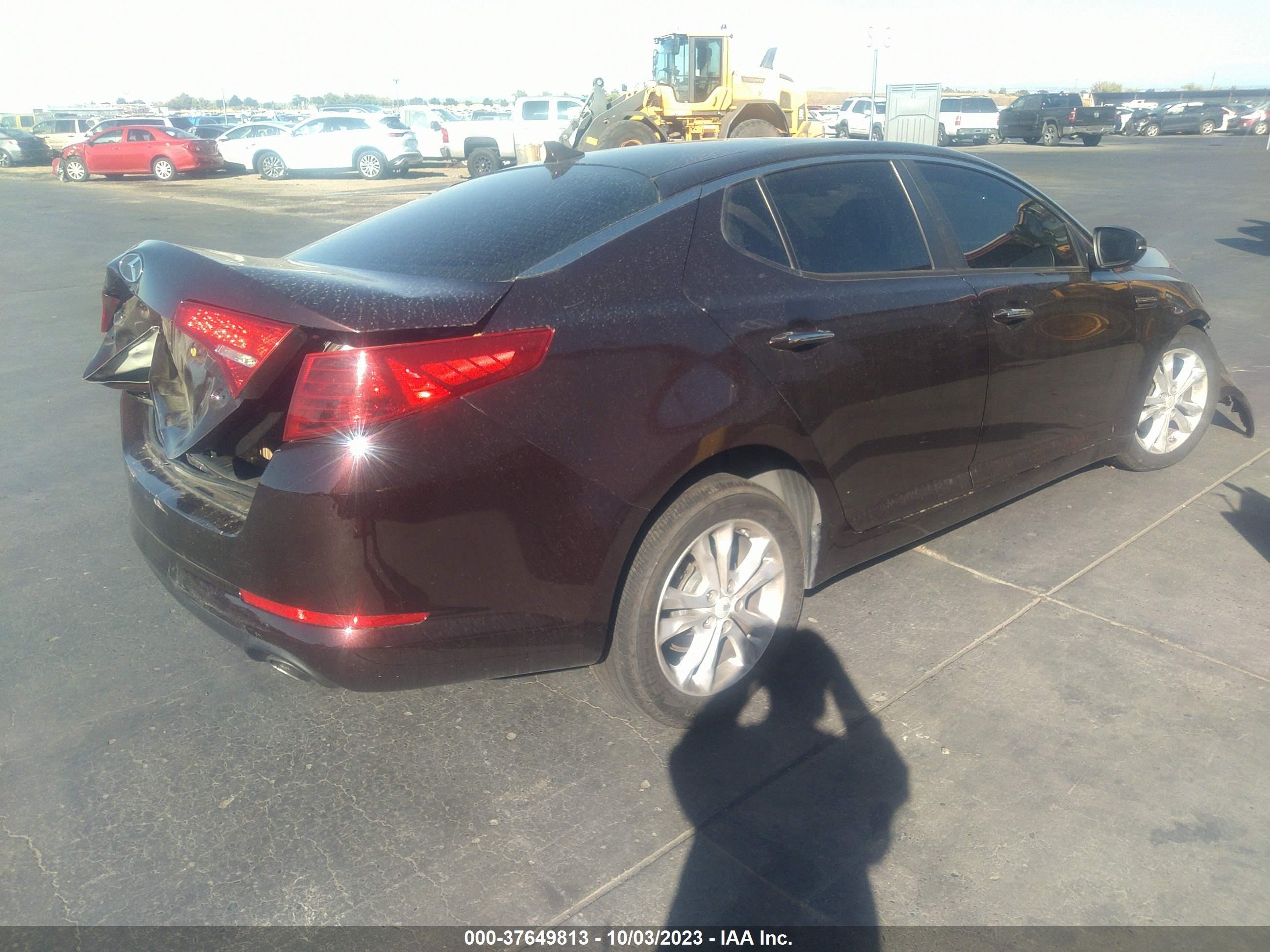 Photo 3 VIN: 5XXGM4A77DG189238 - KIA OPTIMA 