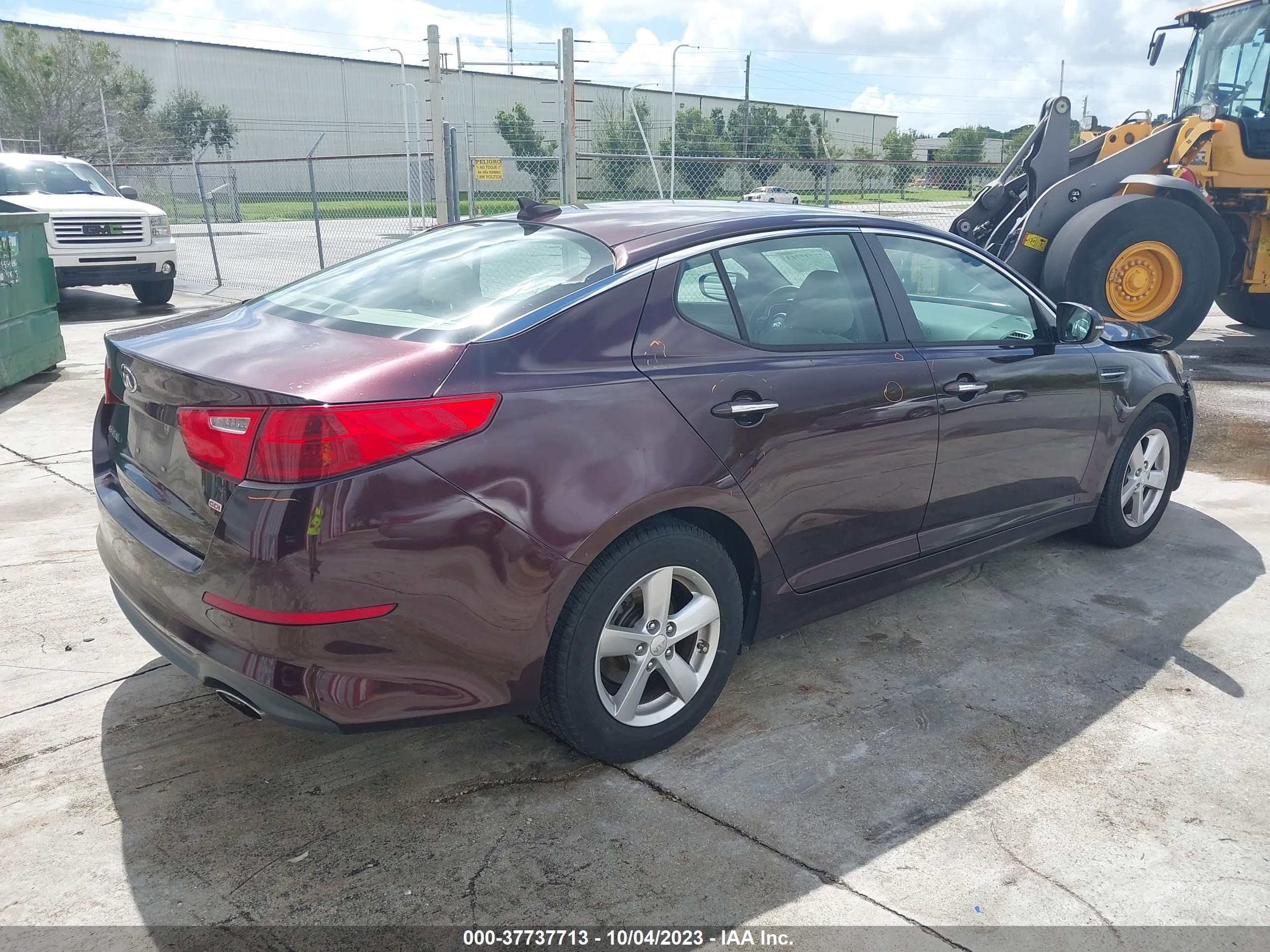 Photo 3 VIN: 5XXGM4A77EG261847 - KIA OPTIMA 