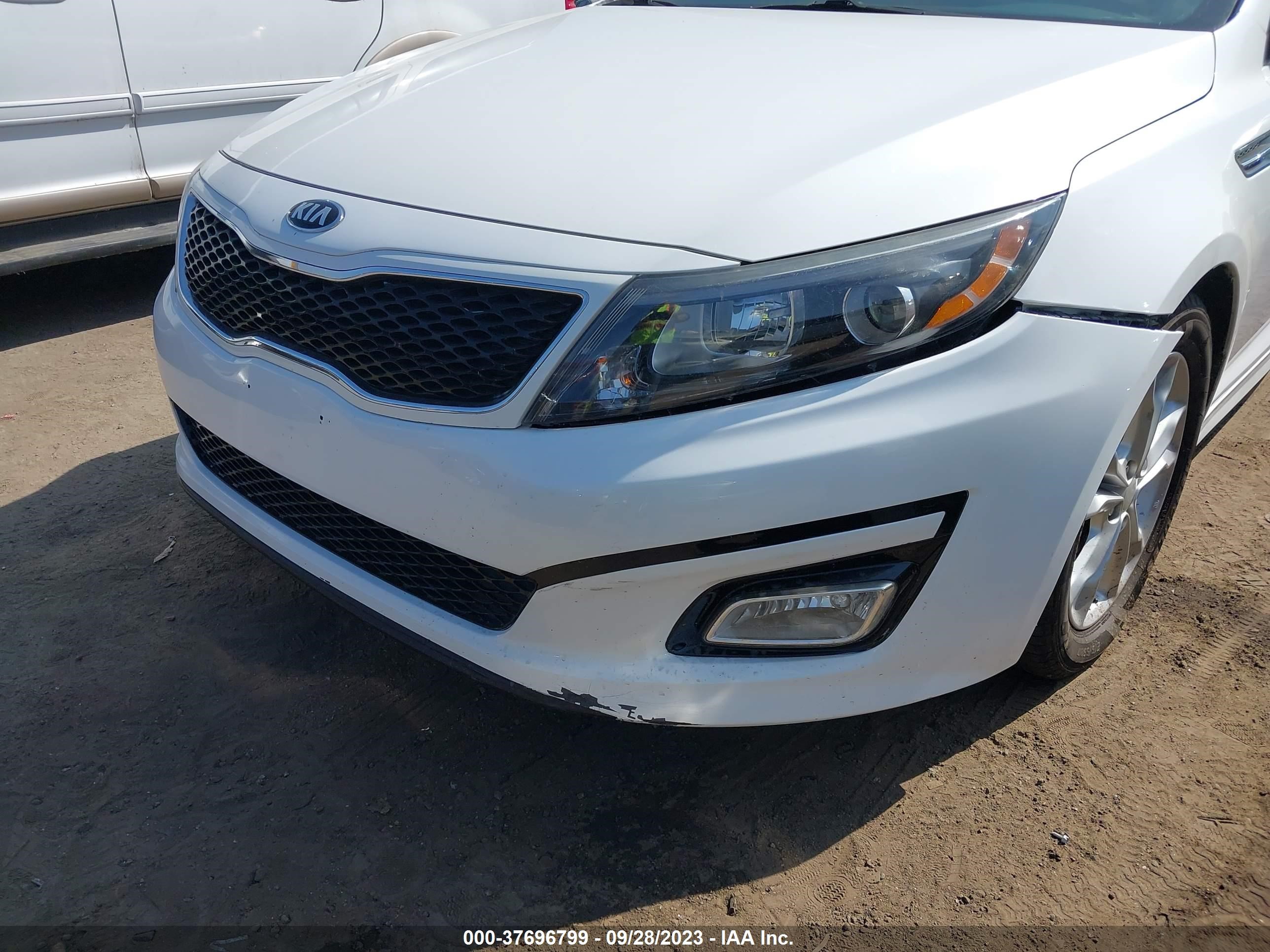 Photo 5 VIN: 5XXGM4A77EG302199 - KIA OPTIMA 