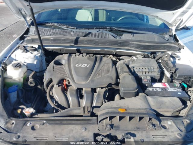 Photo 9 VIN: 5XXGM4A77EG330438 - KIA OPTIMA 