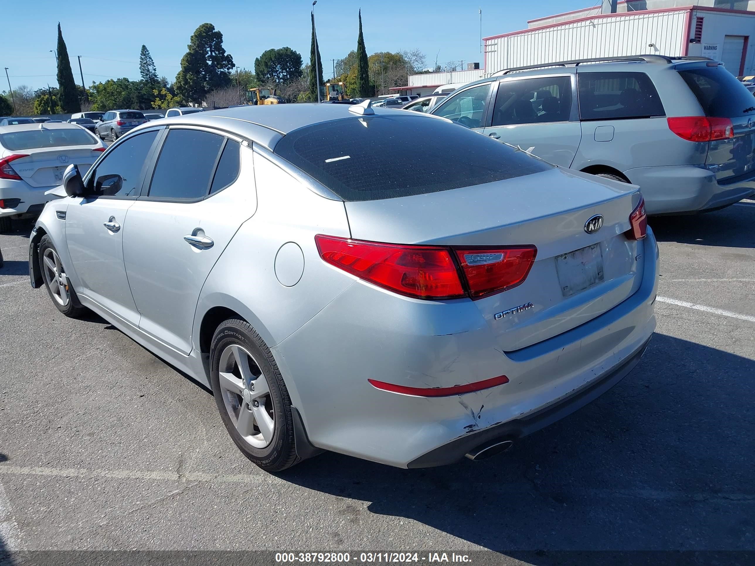 Photo 2 VIN: 5XXGM4A77FG431285 - KIA OPTIMA 