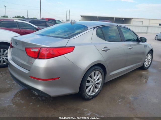 Photo 3 VIN: 5XXGM4A77FG470250 - KIA OPTIMA 