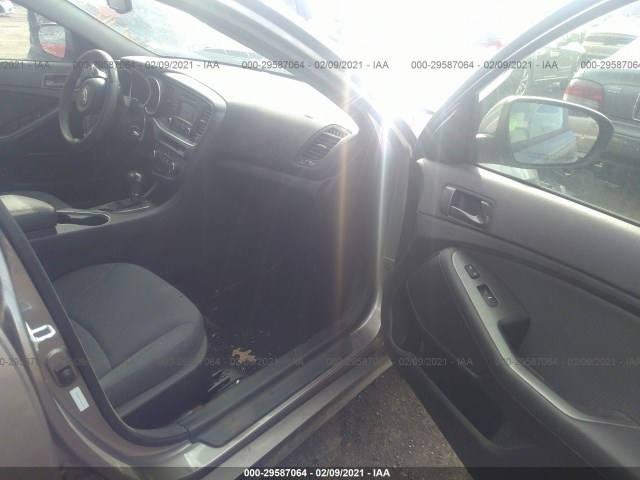 Photo 4 VIN: 5XXGM4A77FG516417 - KIA OPTIMA 