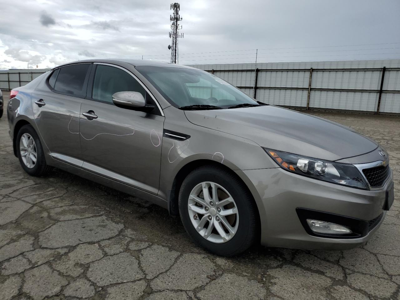 Photo 3 VIN: 5XXGM4A78DG235966 - KIA OPTIMA 