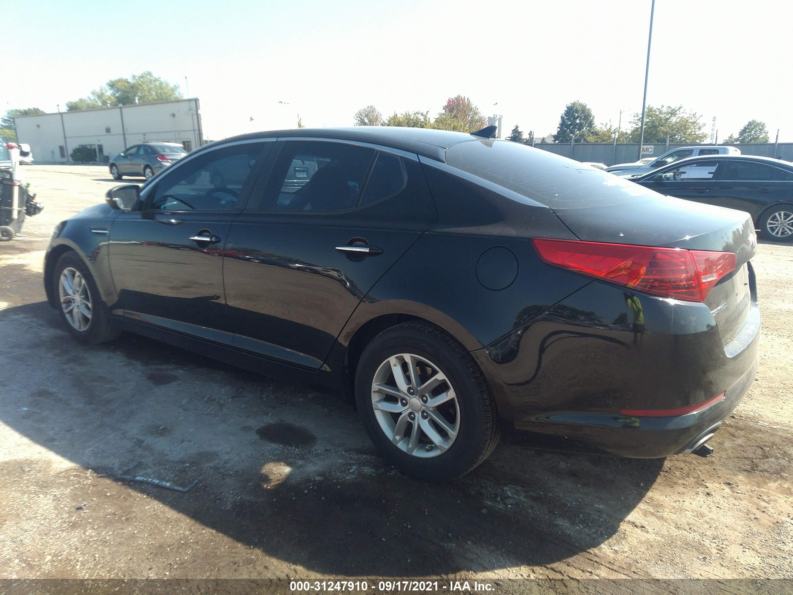 Photo 2 VIN: 5XXGM4A78DG253688 - KIA OPTIMA 