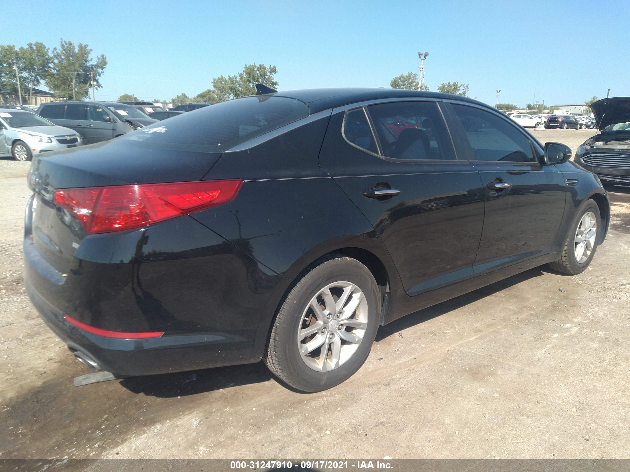 Photo 3 VIN: 5XXGM4A78DG253688 - KIA OPTIMA 