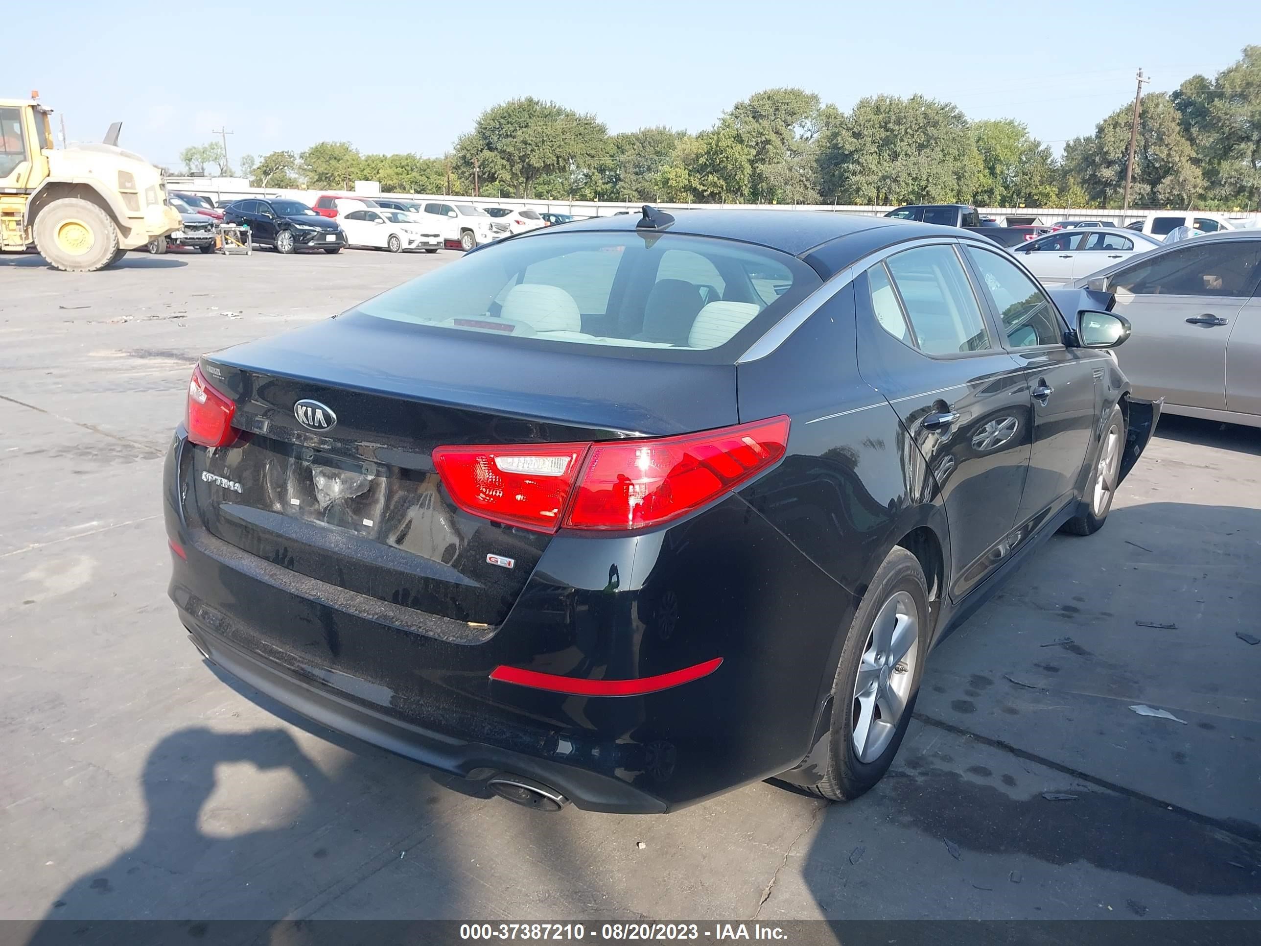 Photo 3 VIN: 5XXGM4A78EG330707 - KIA OPTIMA 