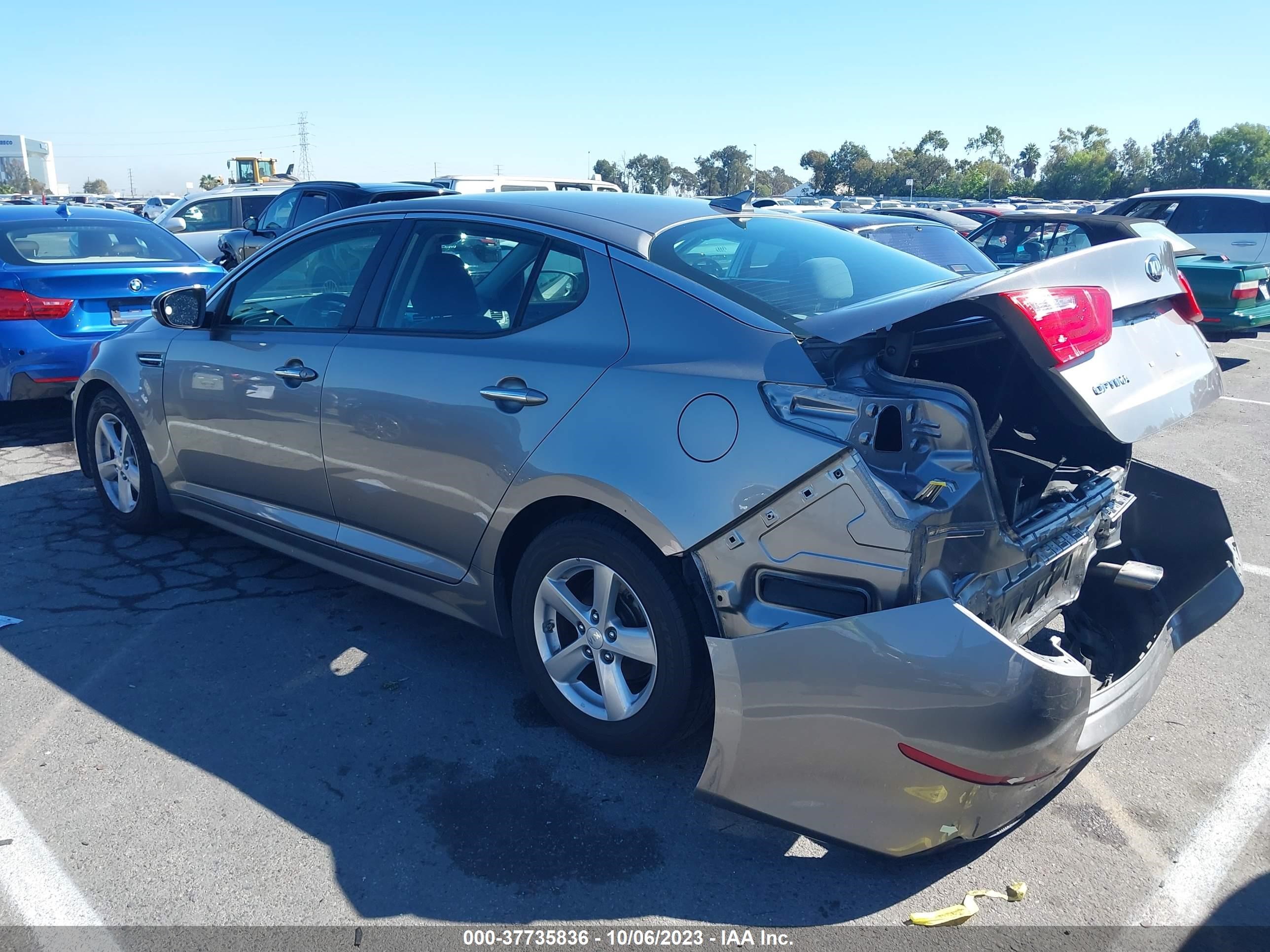 Photo 2 VIN: 5XXGM4A78FG425804 - KIA OPTIMA 