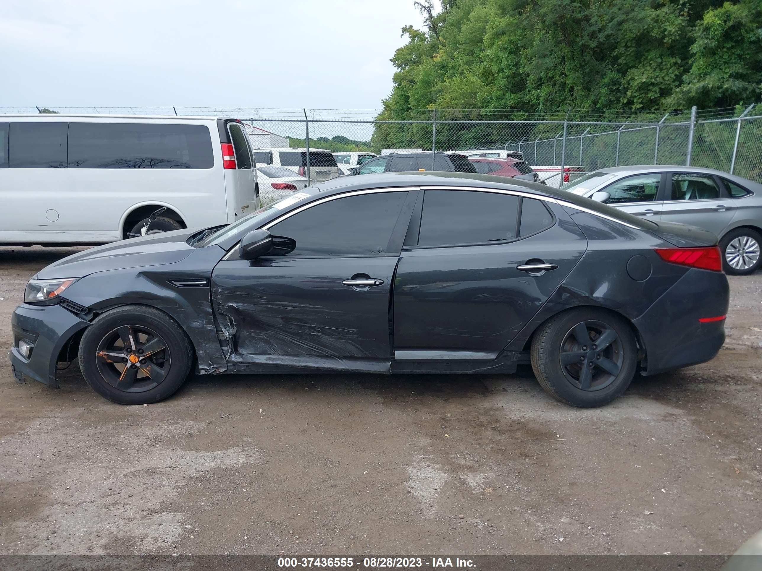 Photo 13 VIN: 5XXGM4A78FG474825 - KIA OPTIMA 