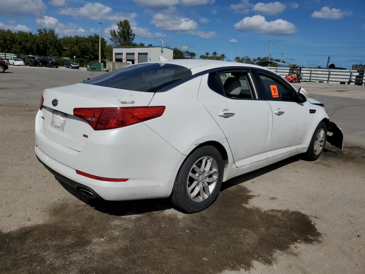 Photo 2 VIN: 5XXGM4A79CG013306 - KIA OPTIMA 