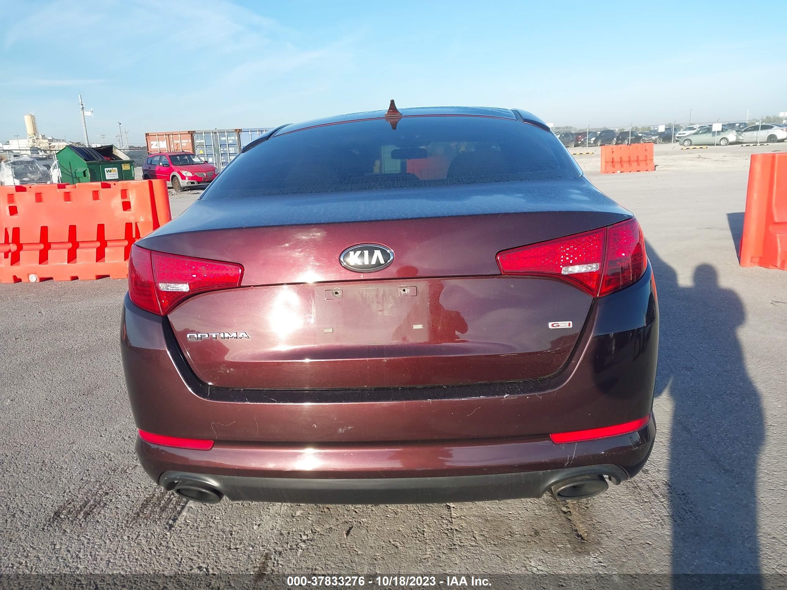 Photo 15 VIN: 5XXGM4A79DG090162 - KIA OPTIMA 