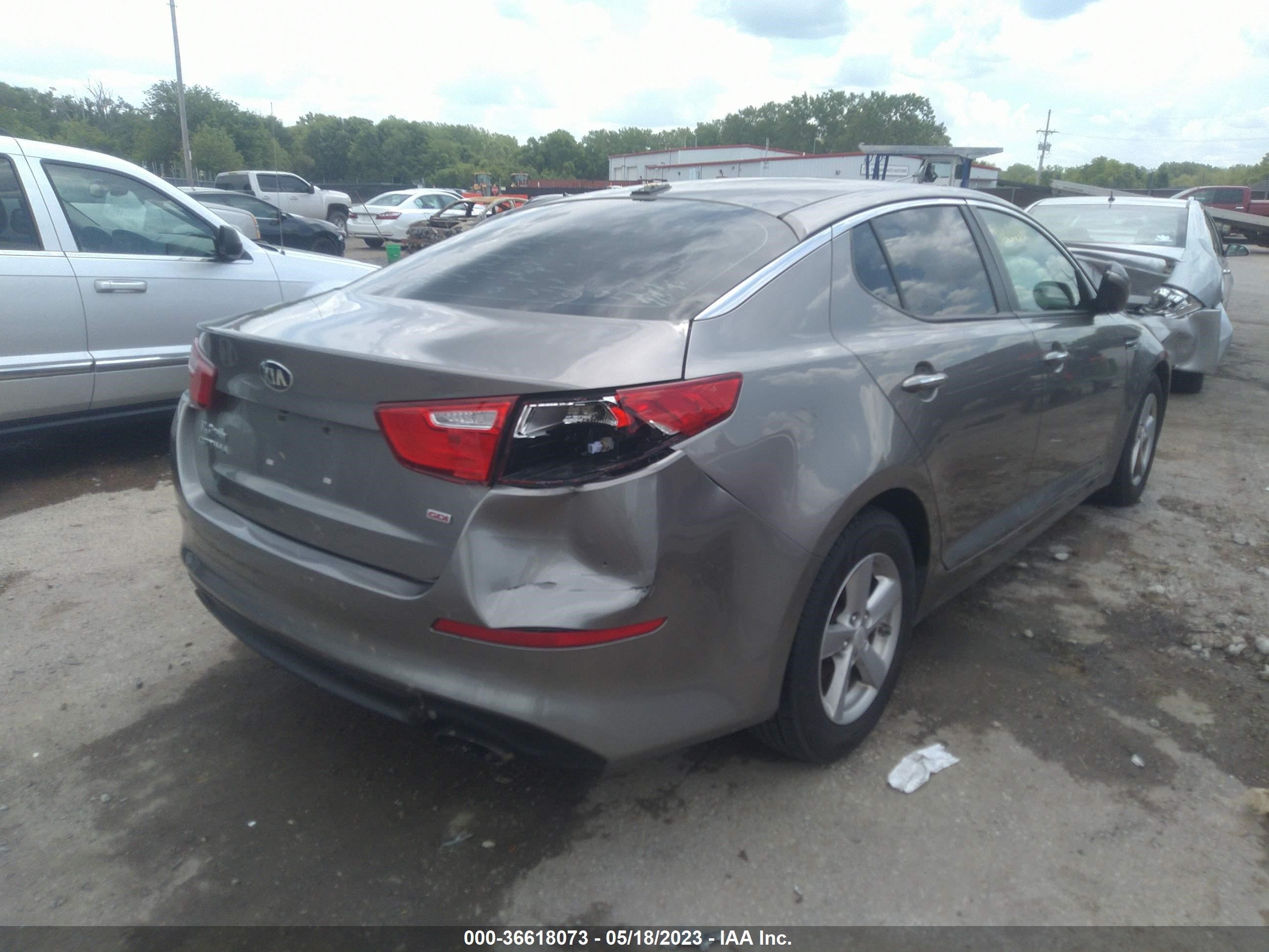 Photo 3 VIN: 5XXGM4A79FG382171 - KIA OPTIMA 