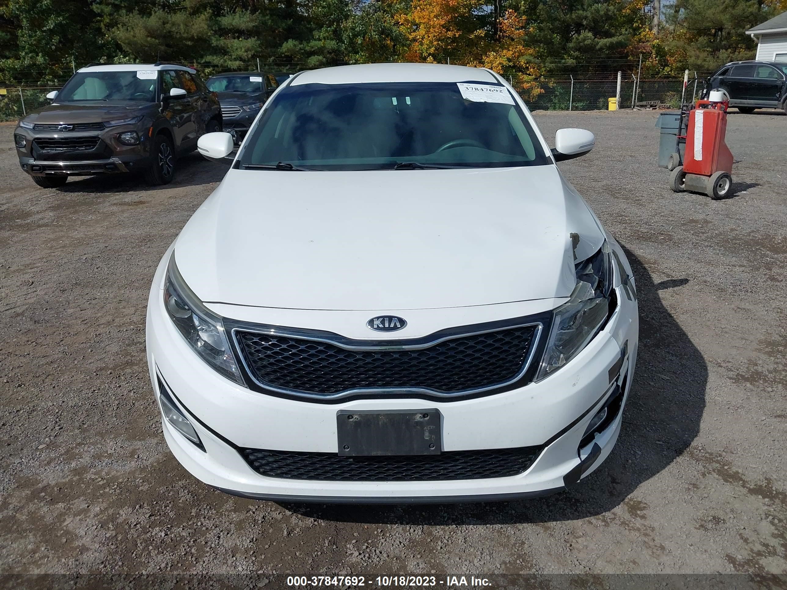 Photo 11 VIN: 5XXGM4A79FG415623 - KIA OPTIMA 