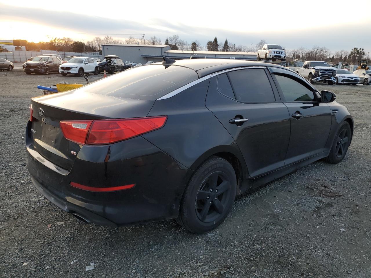 Photo 2 VIN: 5XXGM4A79FG483081 - KIA OPTIMA 