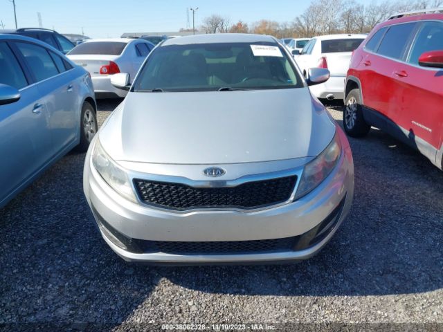 Photo 5 VIN: 5XXGM4A7XCG021558 - KIA OPTIMA 