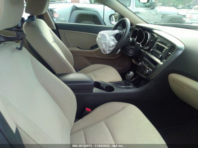 Photo 4 VIN: 5XXGM4A7XCG035007 - KIA OPTIMA 