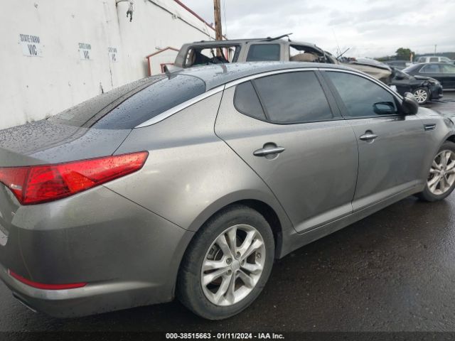 Photo 3 VIN: 5XXGM4A7XCG048193 - KIA OPTIMA 